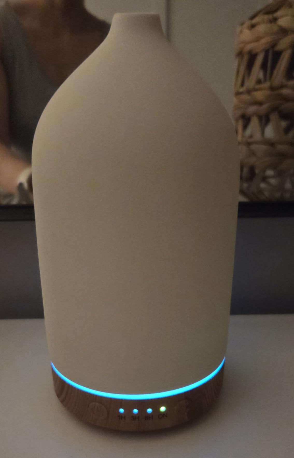 200ML Ceramic Essential Oil Diffuser - Ultrasonic Aromatherapy & Humidifier with 7-Color LED Lights, Auto Shut-Off, Wood Grain Base, 1H/3H/6H Timer | Scent for Home, Office, Yoga customer photo 1
