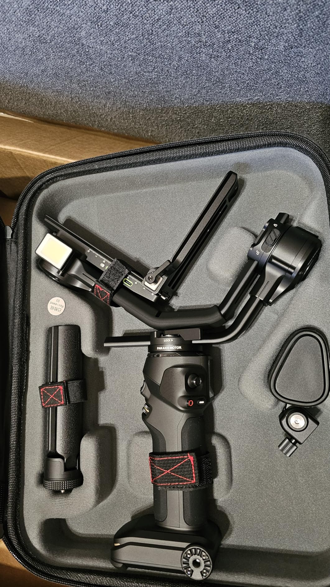 Zhiyun Crane 4 Combo, 3-Axis Gimbal Stabilizer for DSLR and Mirrorless Camera, Nikon Sony Panasonic Canon Fujifilm BMPCC 6K, Fill Light, PD Fast Charge customer photo 1