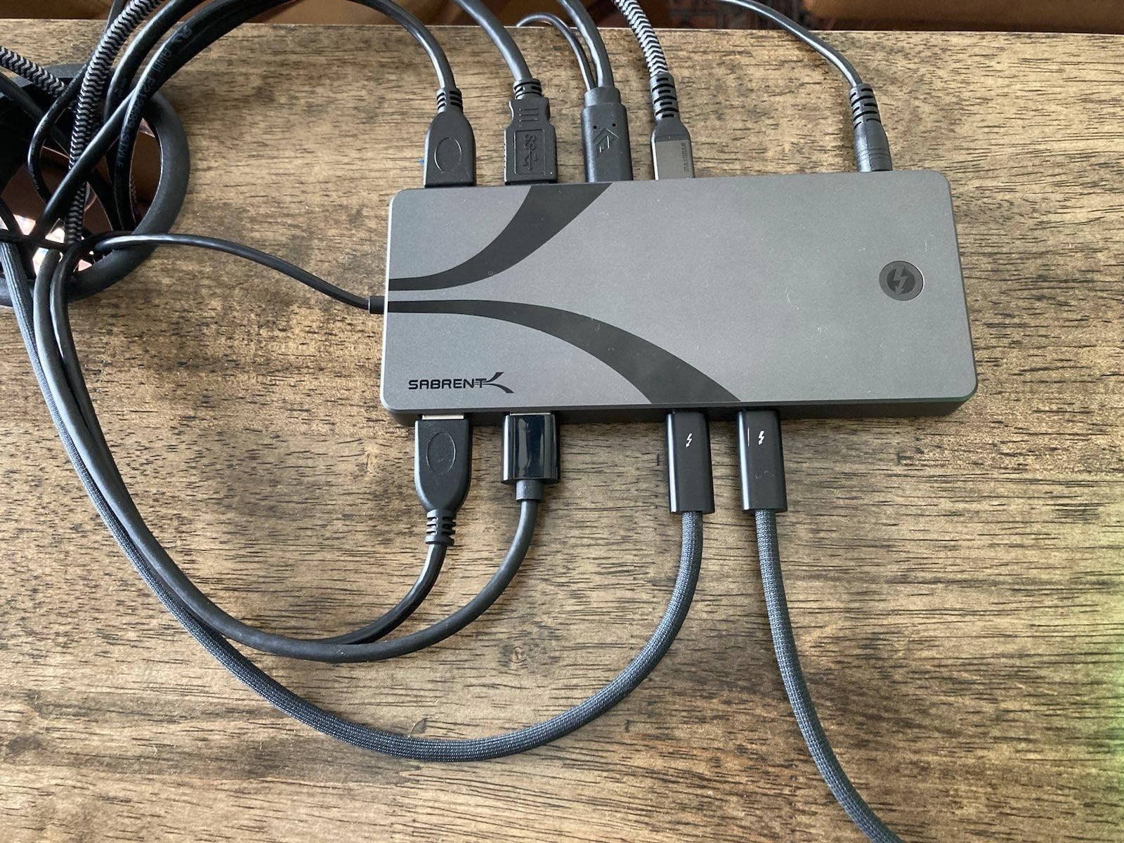 SABRENT Thunderbolt 4 KVM Switch, Peripheral Sharing with 3X Thunderbolt 4 USB C 40Gbps, 2X USB-C Charging 60W (PD 3.0) | 4X USB Type A 3.2x2 10Gbps | Supports 4K@144Hz / 8K@60Hz DSC (SB-TB4K) customer photo 1
