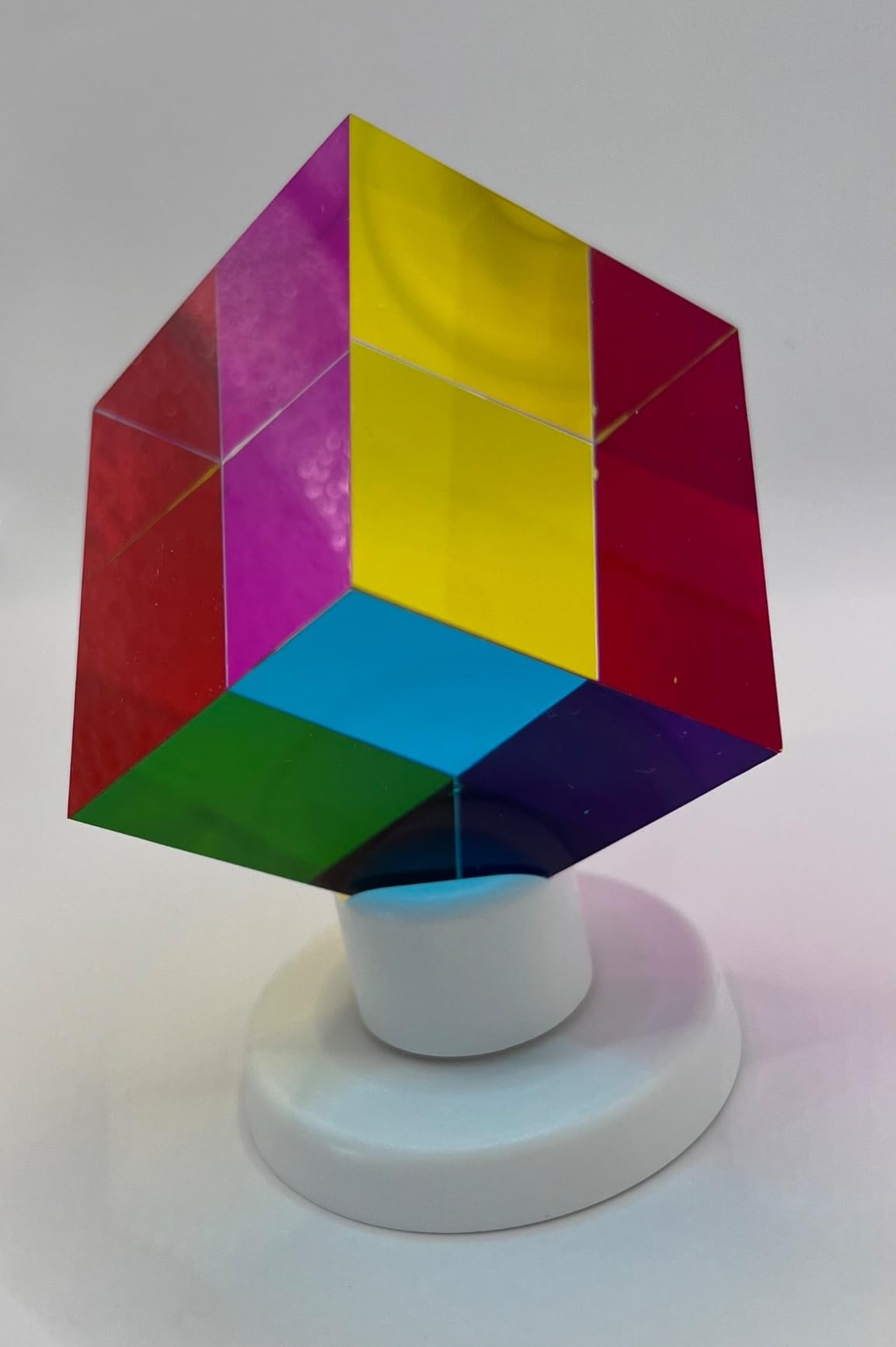 Color Mixing Cube with Display Stand - 2 Inch (50mm) Cyan, Yellow, & Magenta Acrylic Prism Optical Physics Desk Decor - Satisfying Silent Fidget Toy customer photo 1