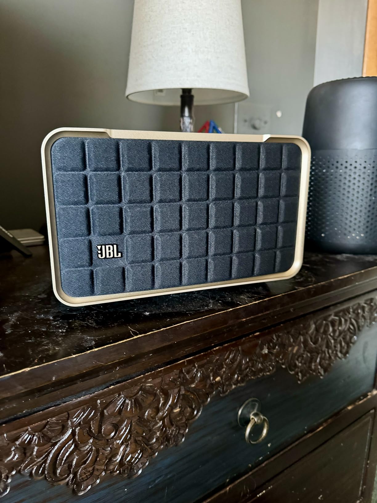 JBL Authentics 200 - Retro Style Smart Home Speaker with Built in Wi-Fi, Bluetooth and Voice Assistants, Alexa and Google Assistant customer photo 2