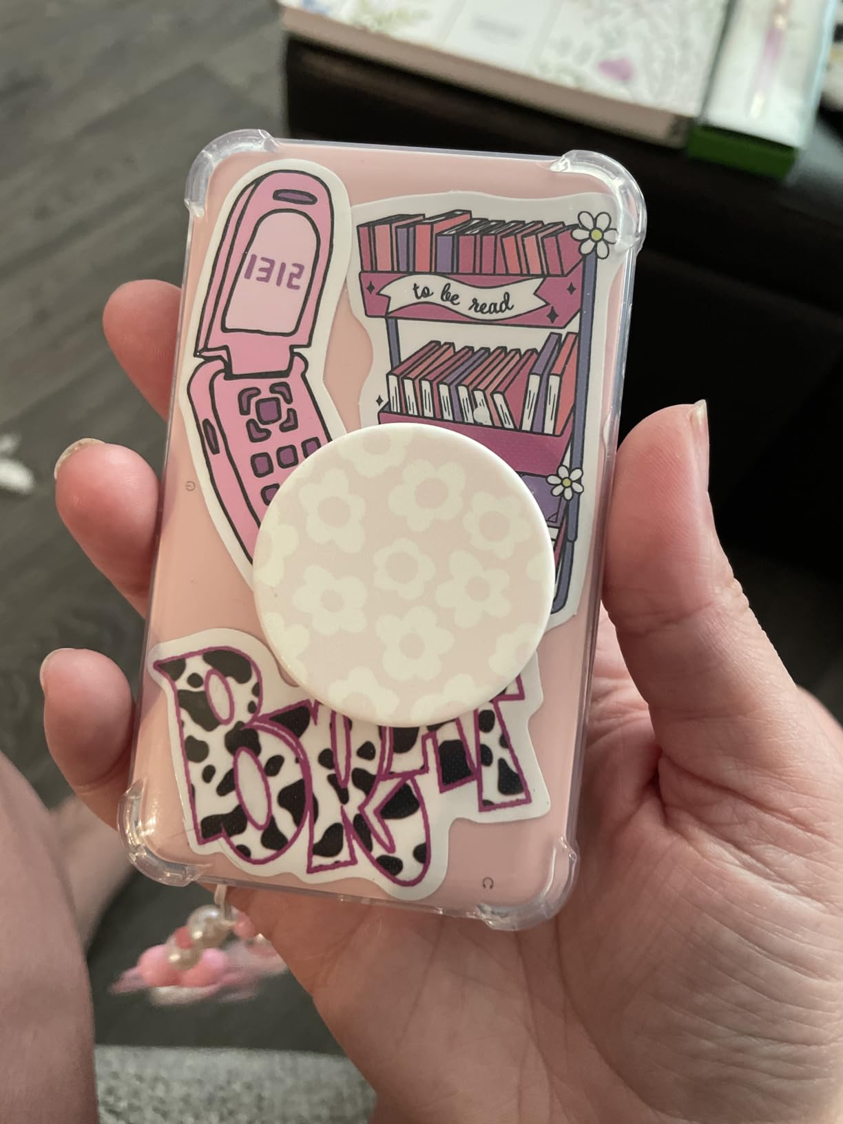 PopSockets Phone Grip with Expanding Kickstand, Adhesive Grip - Pressed Flower Baby's Breath customer photo 1