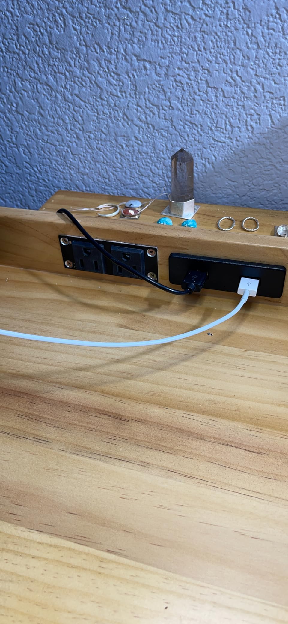 Noble Fine Wood Smart Jewelers Bench - Wooden Workbench with Drawers, Solid Wood Top, Power Outlets and USB Ports for Jewelry Making customer photo 1