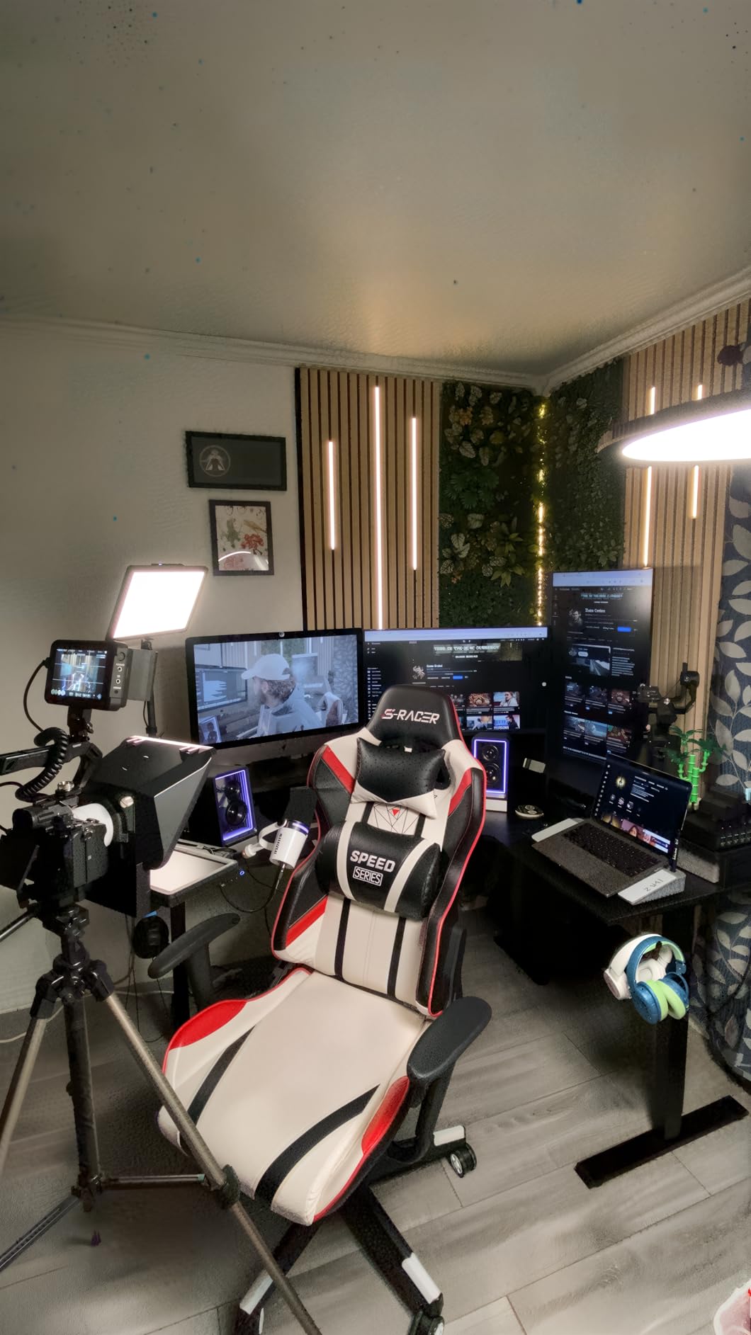Elgato Prompter - Teleprompter with Built-in Screen for YouTube, Twitch, Zoom and More, 1080 pixels, Supports DSLR/Webcam/Smartphone customer photo 2