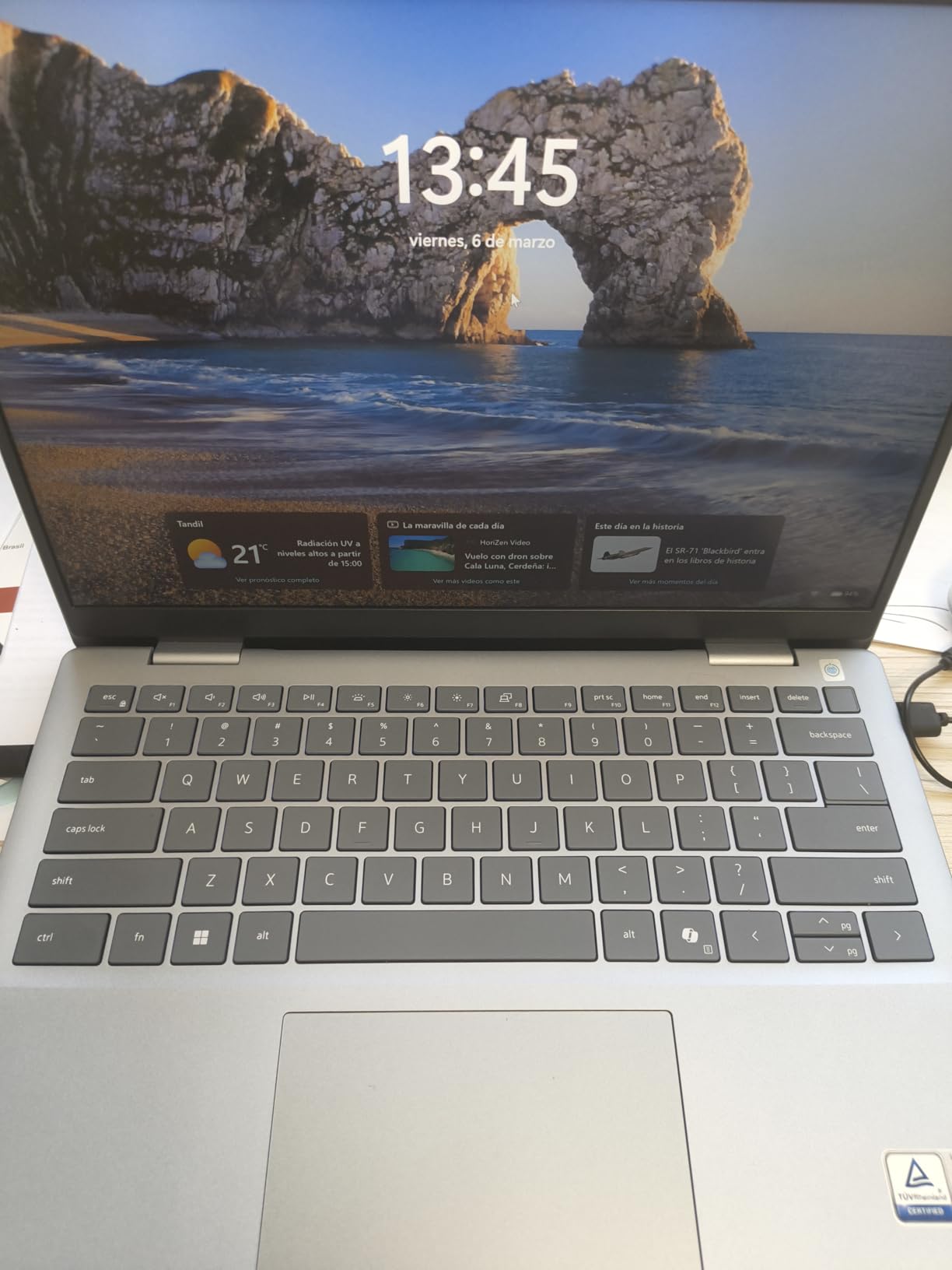 Dell 14 Plus Laptop DB14250-14-inch 16:10 2.5K (2560x1600) Display, Intel Core Ultra 7-258V, 32GB LPDDR5X RAM, 1TB SSD, Intel Arc Graphics, Backlit Copilot Key Keyboard, Windows 11 Home customer photo 1