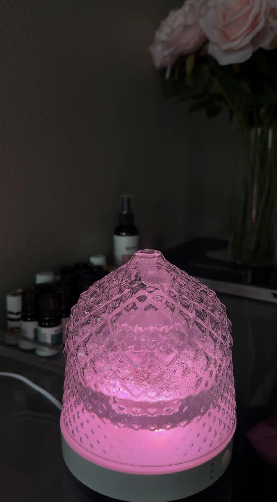 Glass Essential Oil Diffuser, 200ml Ultrasonic Aroma Diffusers with Glass Reservoir Dome & White Plastic Base Lock Color Auto-Off Timer 7 Color Light for Home Office Bedroom Yoga customer photo 1