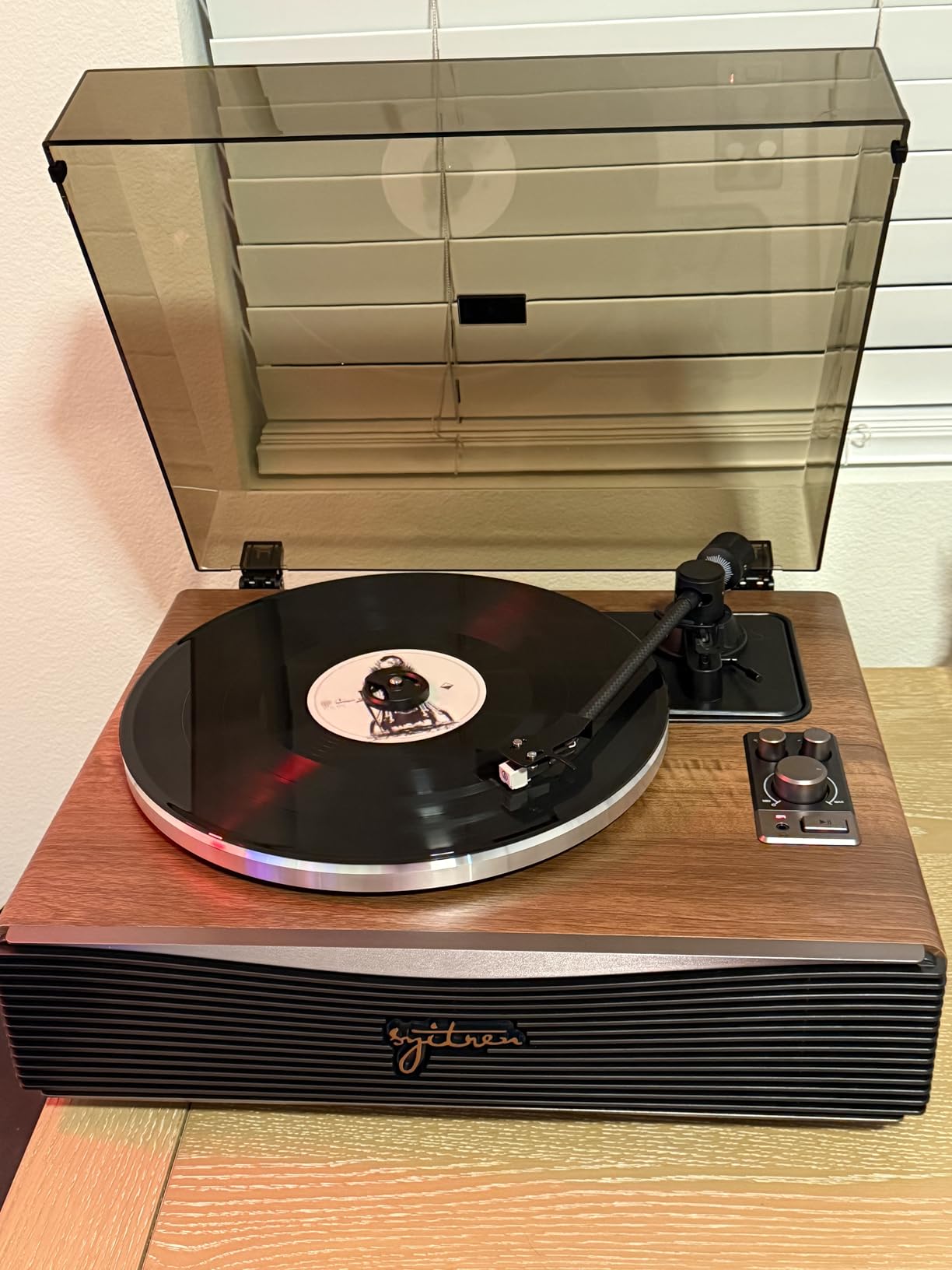 Paron Record Player Vintage Turntable for Vinyl Records with Built-in Speakers Bluetooth Retro Phonograph Wood Walnut customer photo 1