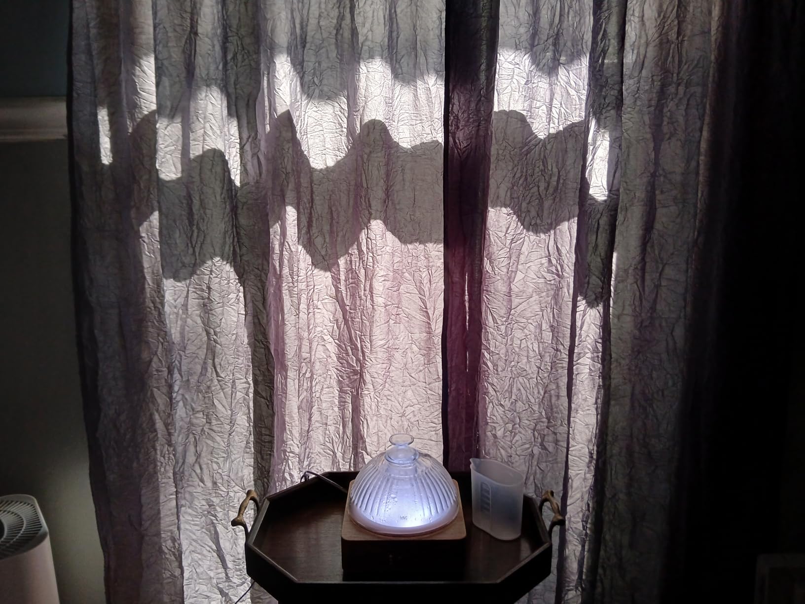 Glass Essential Oil Diffuser with Glass Reservoir & WoodBase, 200ml Ultrasonic Lock Color Timer Auto-Off 7 Color Light Aroma Glass Dome Diffuser for Home Office Bedroom Yoga customer photo 2