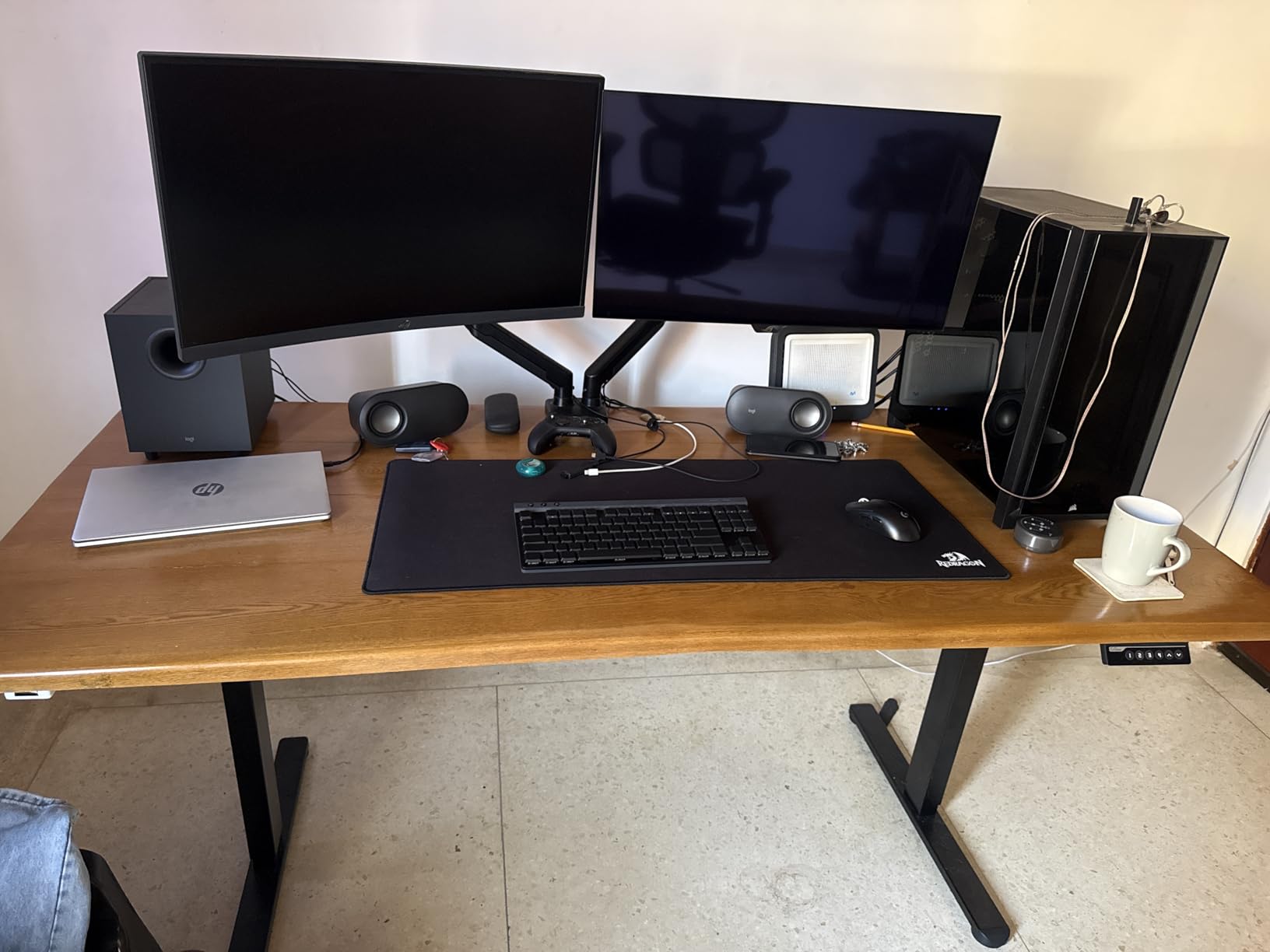 ErGear Dual Motor Standing Desk Frame, Electric Adjustable Legs Compatible Desktop Size 44-90 inches, 264 lbs Weight Capacity, 4 Memory Height Settings Stand up Desks Base, Black Frame Only customer photo 2