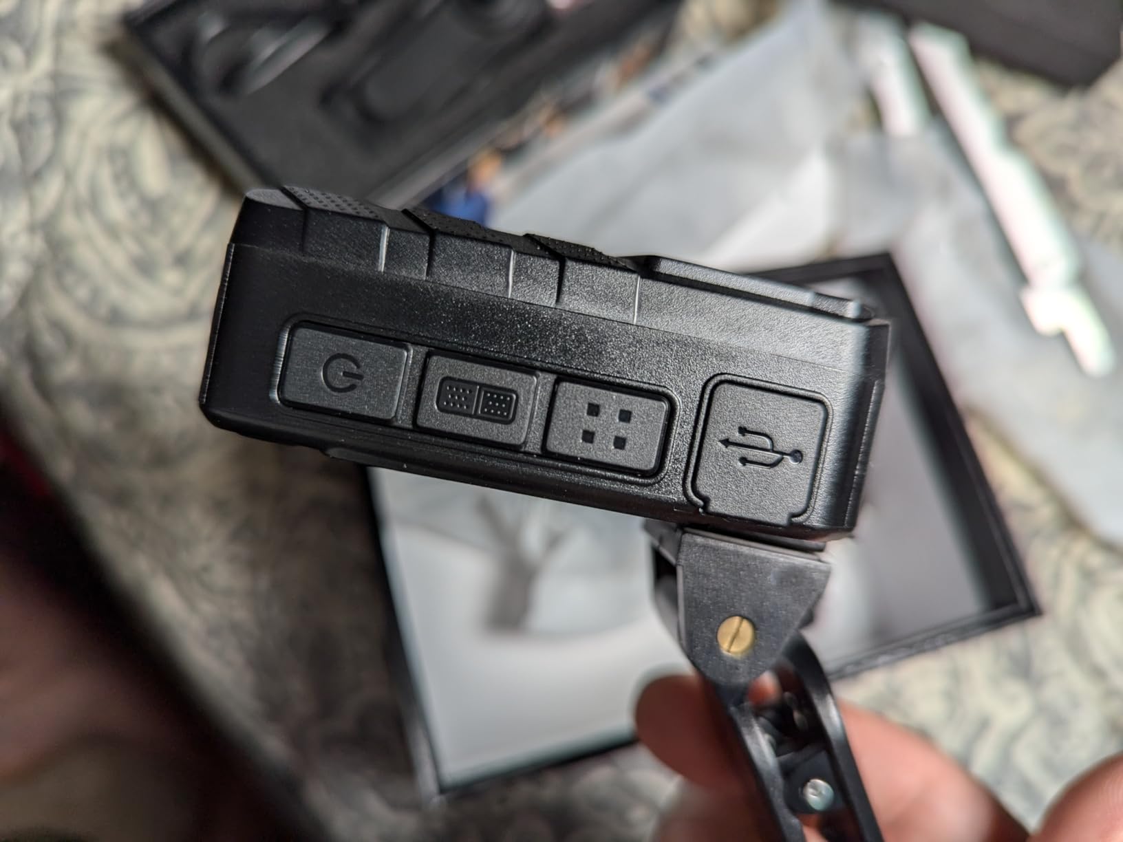 KJ25 128GB Body Camera, 3000mAh with 10-13Hrs Recording, Affordable Body Cam with Night Vision, External TF Card with Exchange for Hiking, Delivery, Law Enforcement(128GB) customer photo 1