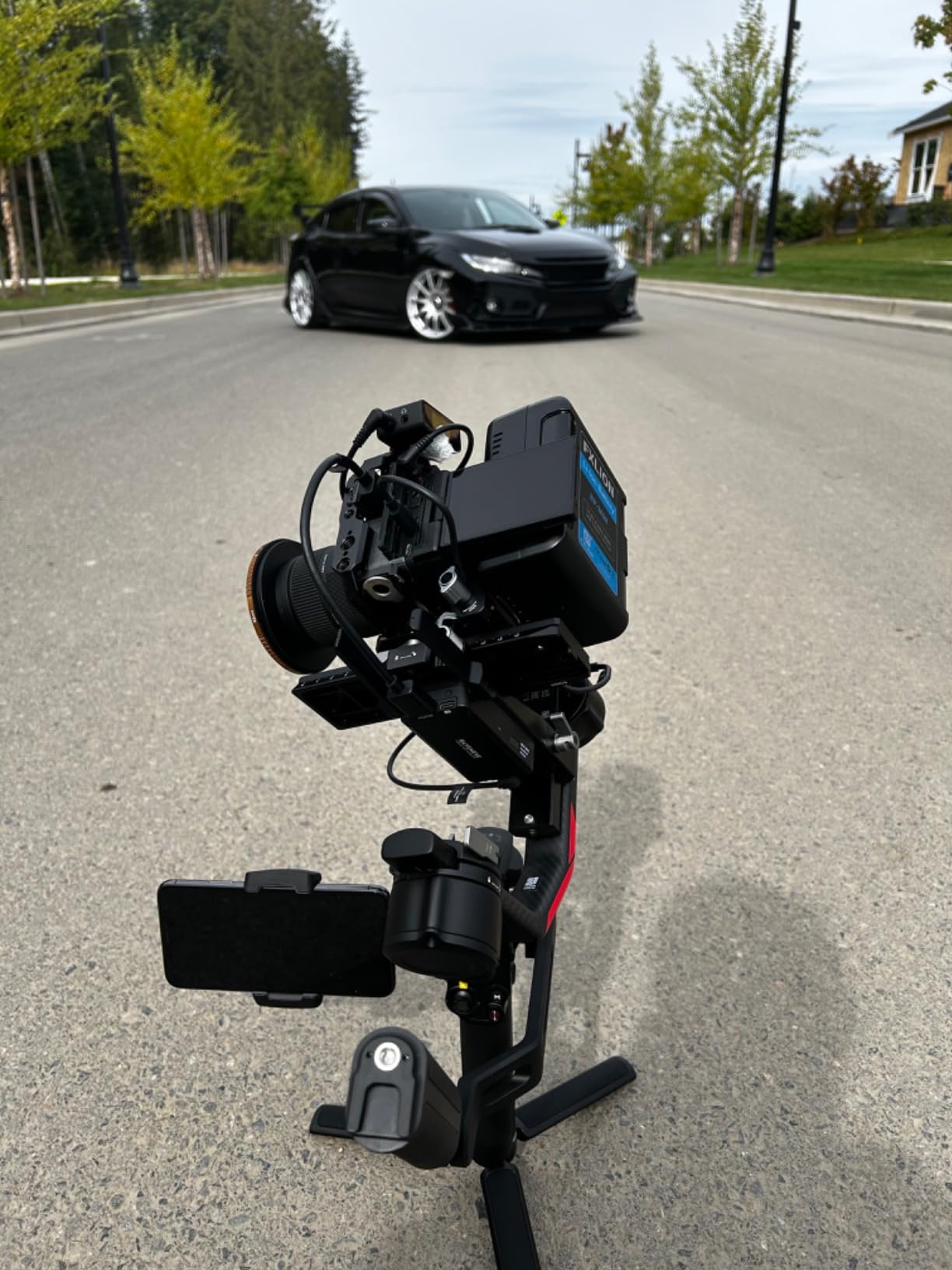 DJI RS 4 Pro Combo, 3-Axis Gimbal Stabilizer for Cameras for DSLR & Cinema Camera Stabilizer Canon/Sony/Panasonic/Nikon/Fujifilm, Native Vertical Shooting, 4.5kg/10lbs Payload customer photo 2
