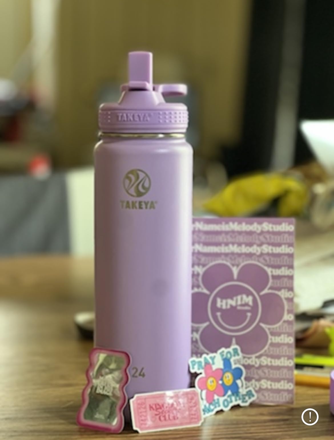Takeya Actives 24 oz Water Bottle with Straw Lid - Double Wall Stainless Steel Insulation - Dishwasher Safe & BPA-Free - Removable Bumper - Honeycomb customer photo 1