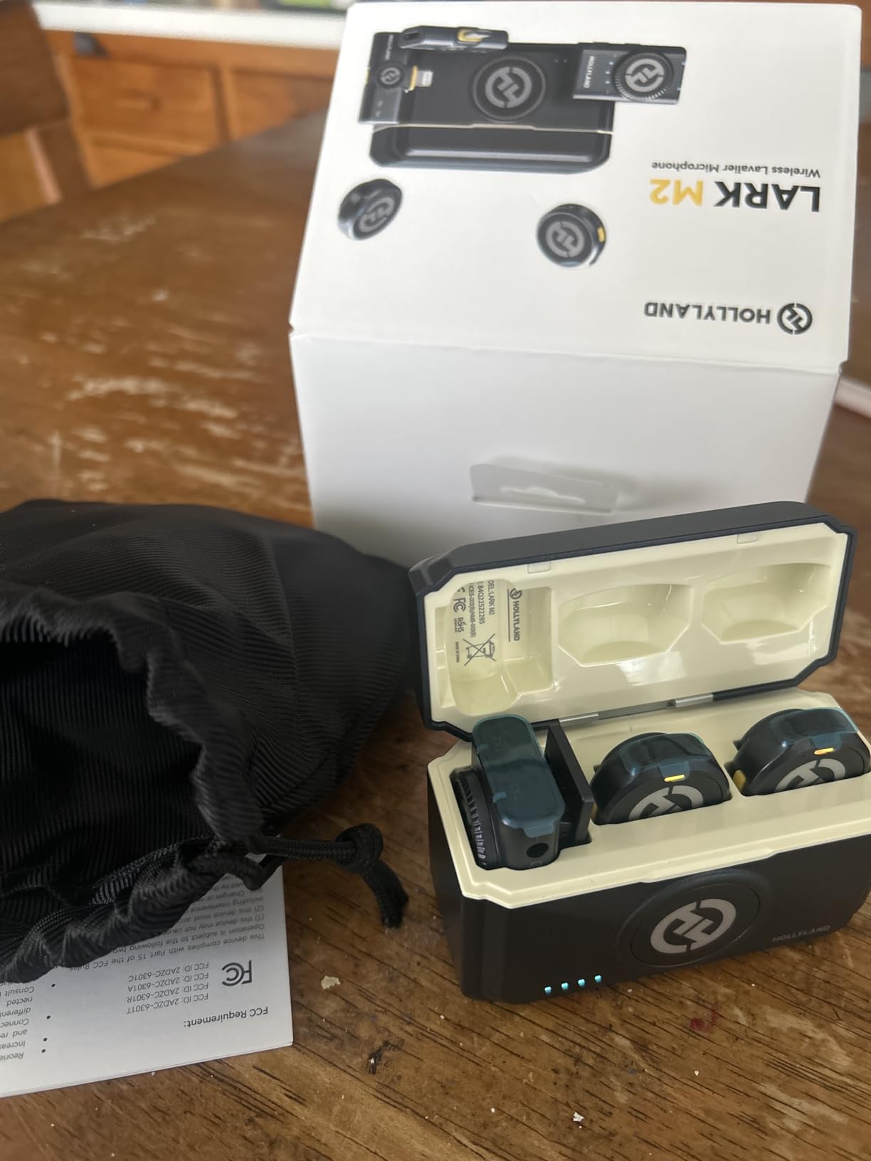 Hollyland Lark M2 Wireless Lavalier Microphone for iPhone/Android/Camera/PC/Laptop with Lightning/USB-C Plug, 48KHz 24Bit, 1000ft Range, Noise Cancel, 40H Battery for Video Recording (Combo Version) customer photo 1