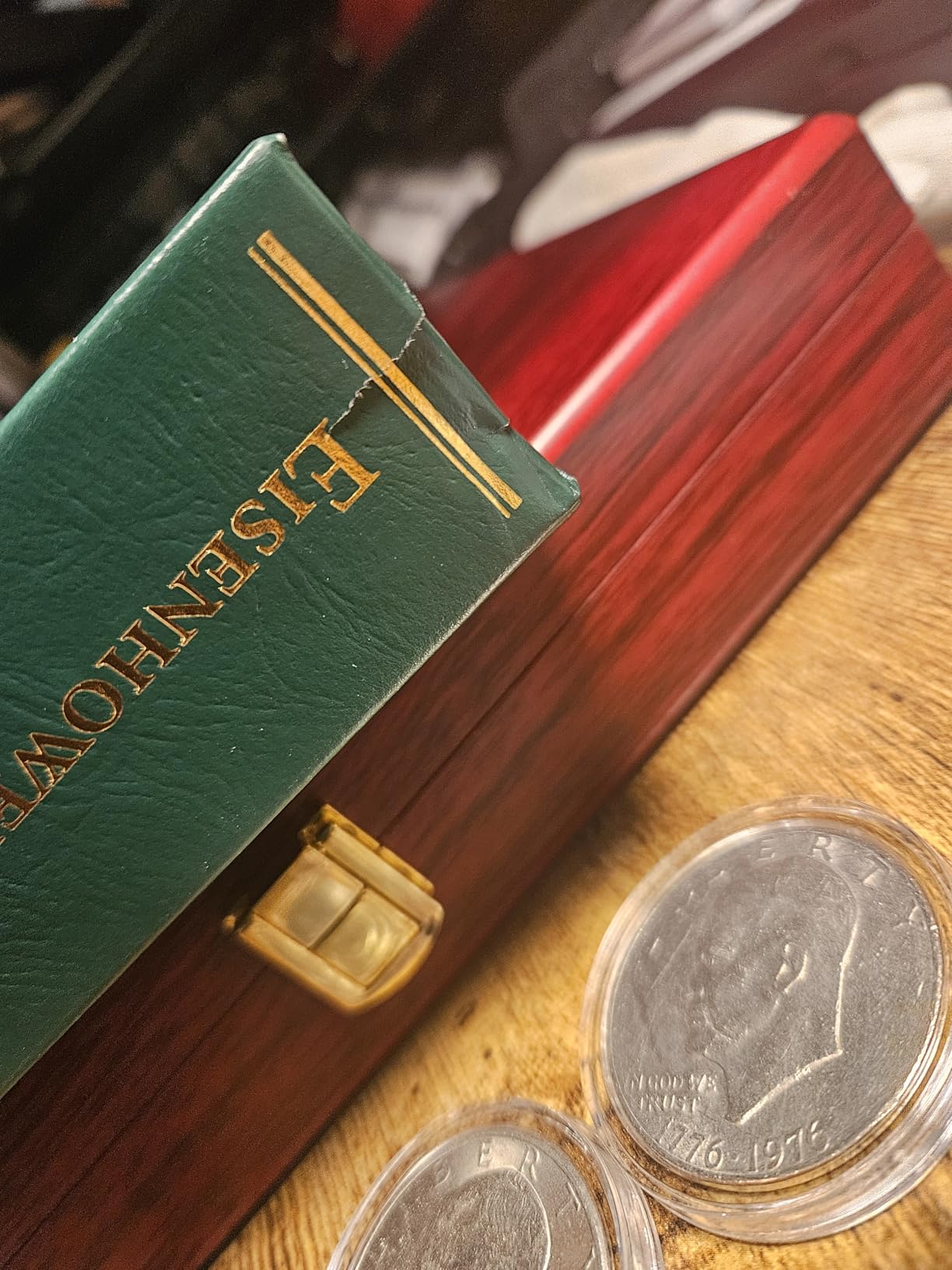 Littleton Coin Company 1971-1978 Eisenhower Dollar Album Coin Storage customer photo 2