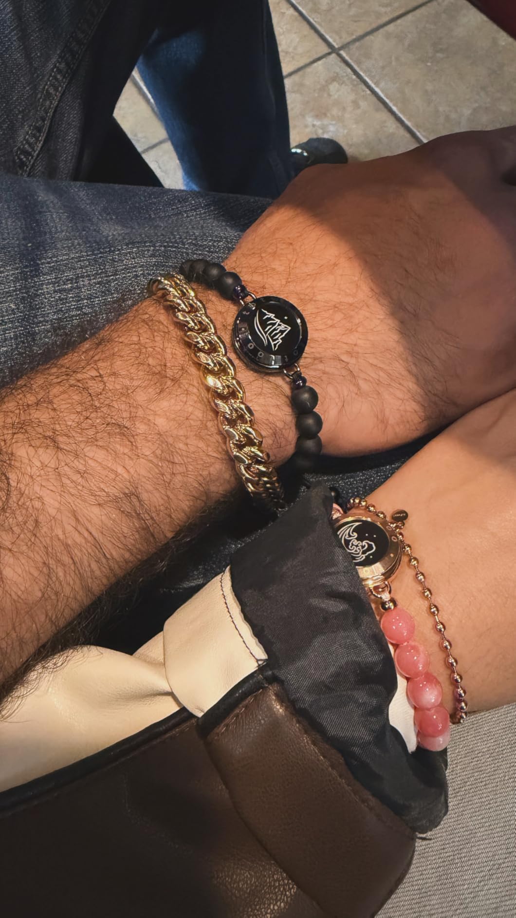 TOTWOO Long Distance Touch Bracelets for Couples, Smart Light up & Vibration Love Jewelry, Healing Stone Bracelet | Valentines Day Gifts for Him Her Women Men, One-to-One Bluetooth Pairing via App customer photo 2