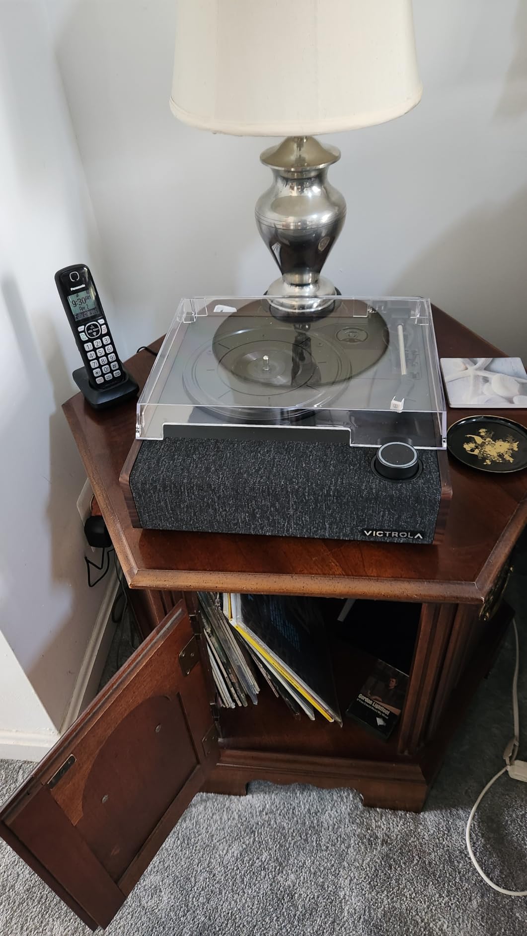 Victrola Eastwood II Record Player with Speakers - Bluetooth 5.1 and Vinyl Stream Technology, Vintage Style 3-Speed Vinyl Player, Audio Technica AT-3600LA Cartridge (Oak) customer photo 2