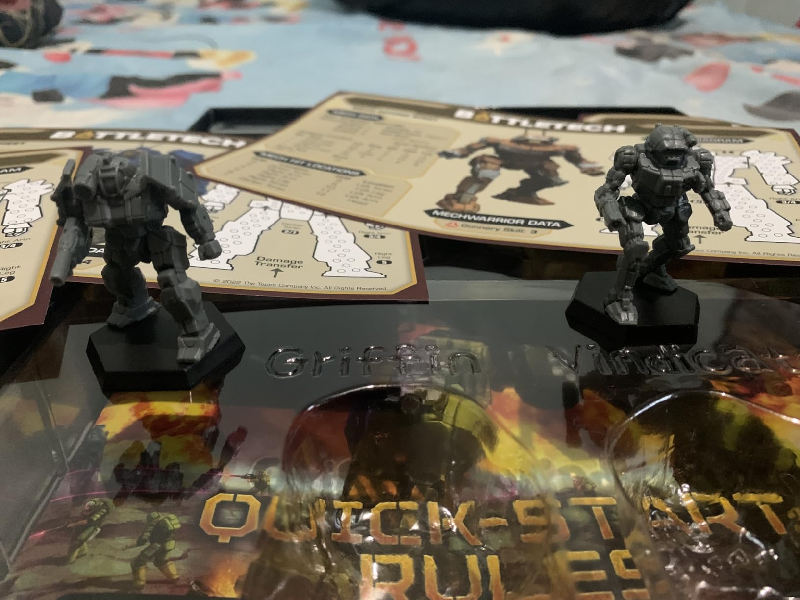 BattleTech Beginner Box 40th Anniversary by Catalyst Game Labs | 2 Players | Ages 14+ | Miniatures Wargame Starter Set with 2 Mech Miniatures, Mapsheet, Dice, Quick-Start Rules & MechWarrior Cards customer photo 1