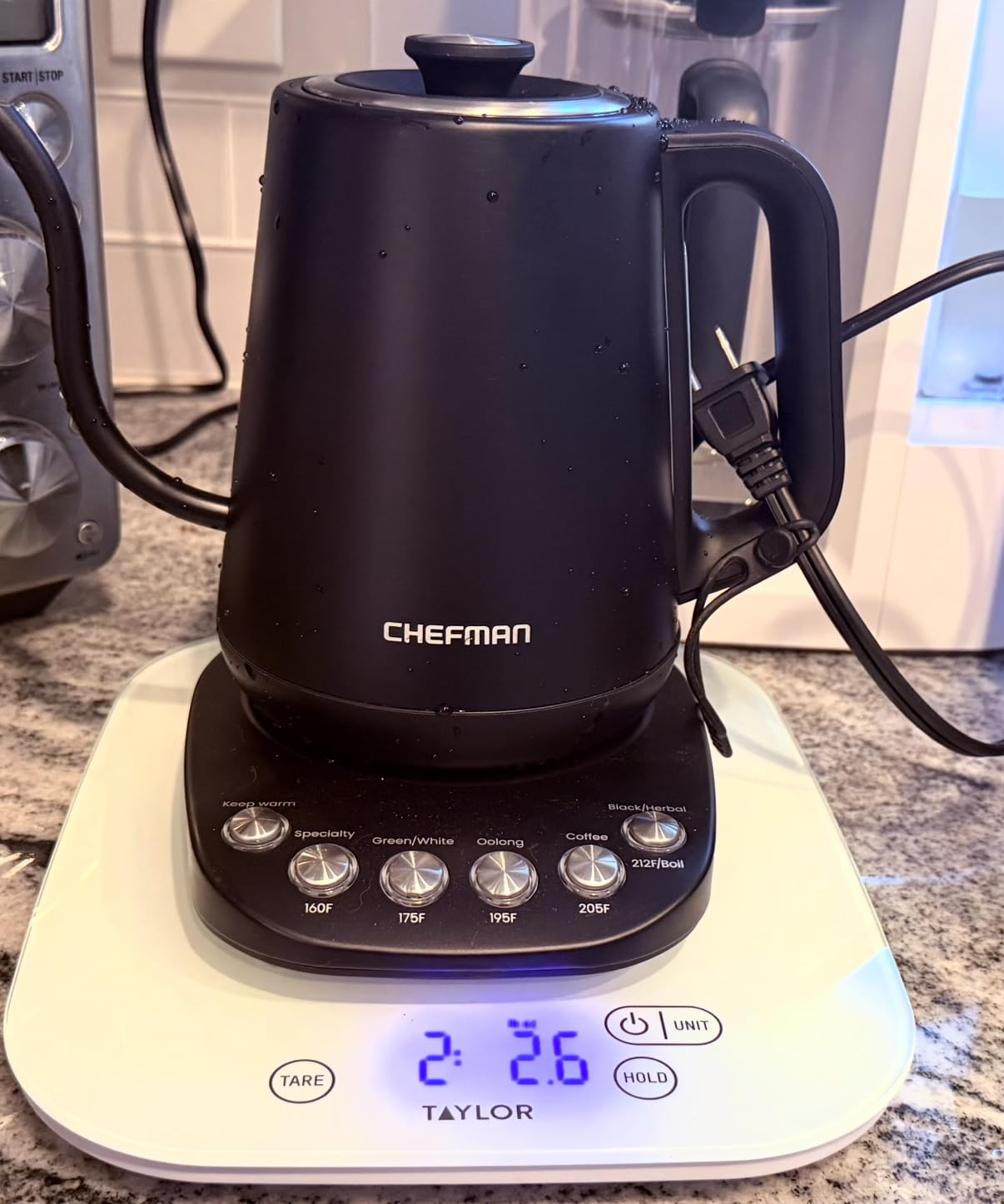 Chefman Gooseneck Electric Kettle, 0.8L Pour Over Tea Kettle for Coffee and Tea, One-Touch Operation, Boil-Dry Protection, Auto Shut-Off, Ultra-Fast Hot Water Boiler - Black customer photo 2