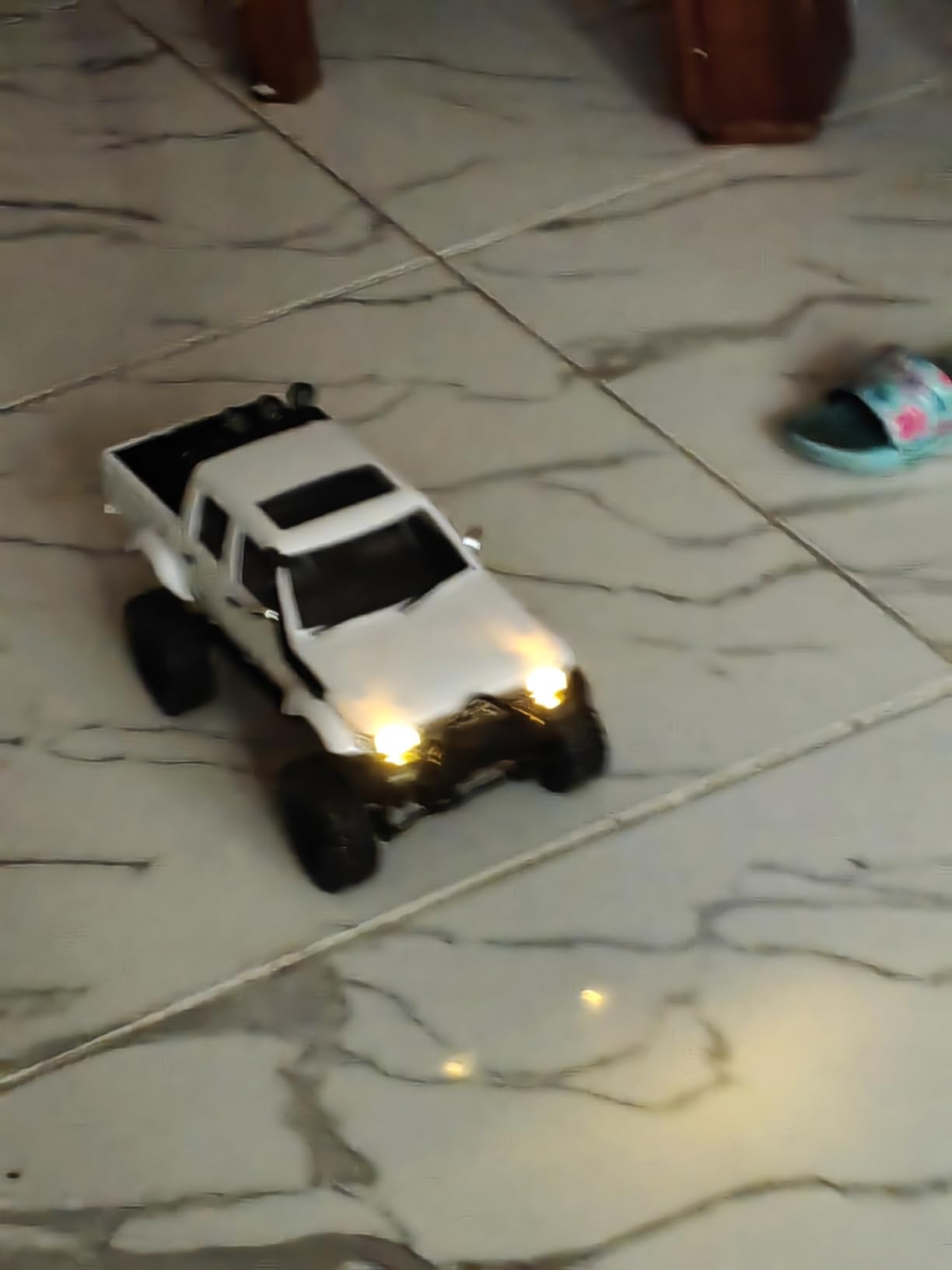 WPL C64-1 RC Crawler 1/16 Scale RC Truck Off Road RC Rock Crawler 4x4 Remote Control Pickup All Terrain RTR 260 Motor Upgraded Chassis Proportional Control 2.4GHz Axle Mounted Servo Adult customer photo 2