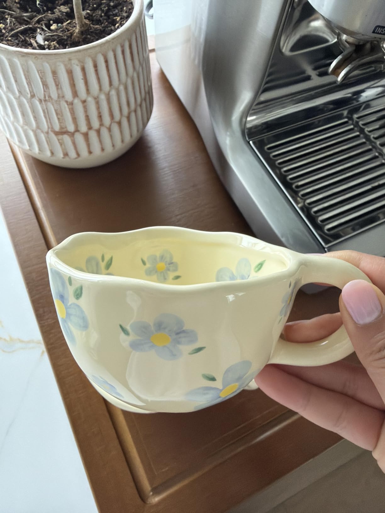 Vesici 2 Pcs Ceramic Coffee Mugs with Spoon, Vintage Floral Spring Mugs with Handle, 8.5 oz Aesthetic Flower Porcelain Tea Cup Set, Dishwasher & Microwave Safe for Home Office Gift(Charming) customer photo 1