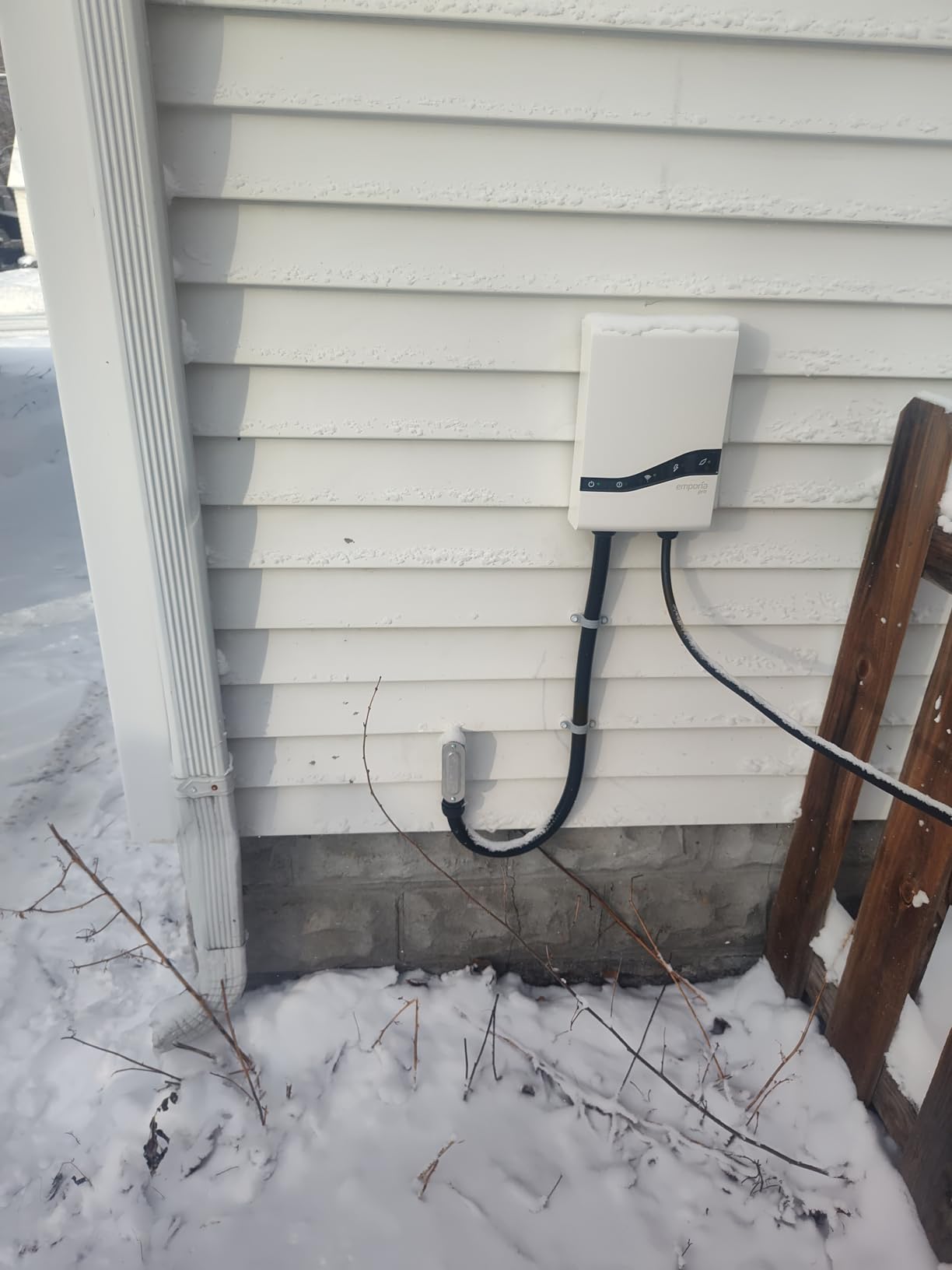 EMPORIA Pro Level 2 EV Charger with PowerSmart - 48 amp Fast EV Charger for Home with NEMA 14-50 and J1772 Connector - 240v Electric Vehicle Charging Station and 25' EV Charging Cable customer photo 1