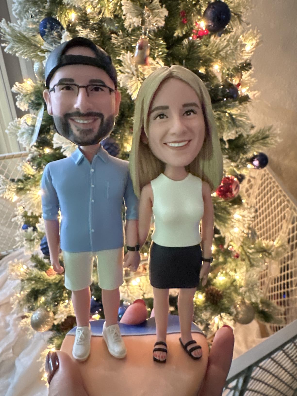 Custom Bobblehead, Couple Gift, Full Body Customization Handmade Based on Pictures, Couple Personalized Customized Shaking Head Doll, Unique Gift for Dad, Mom, Friends customer photo 1