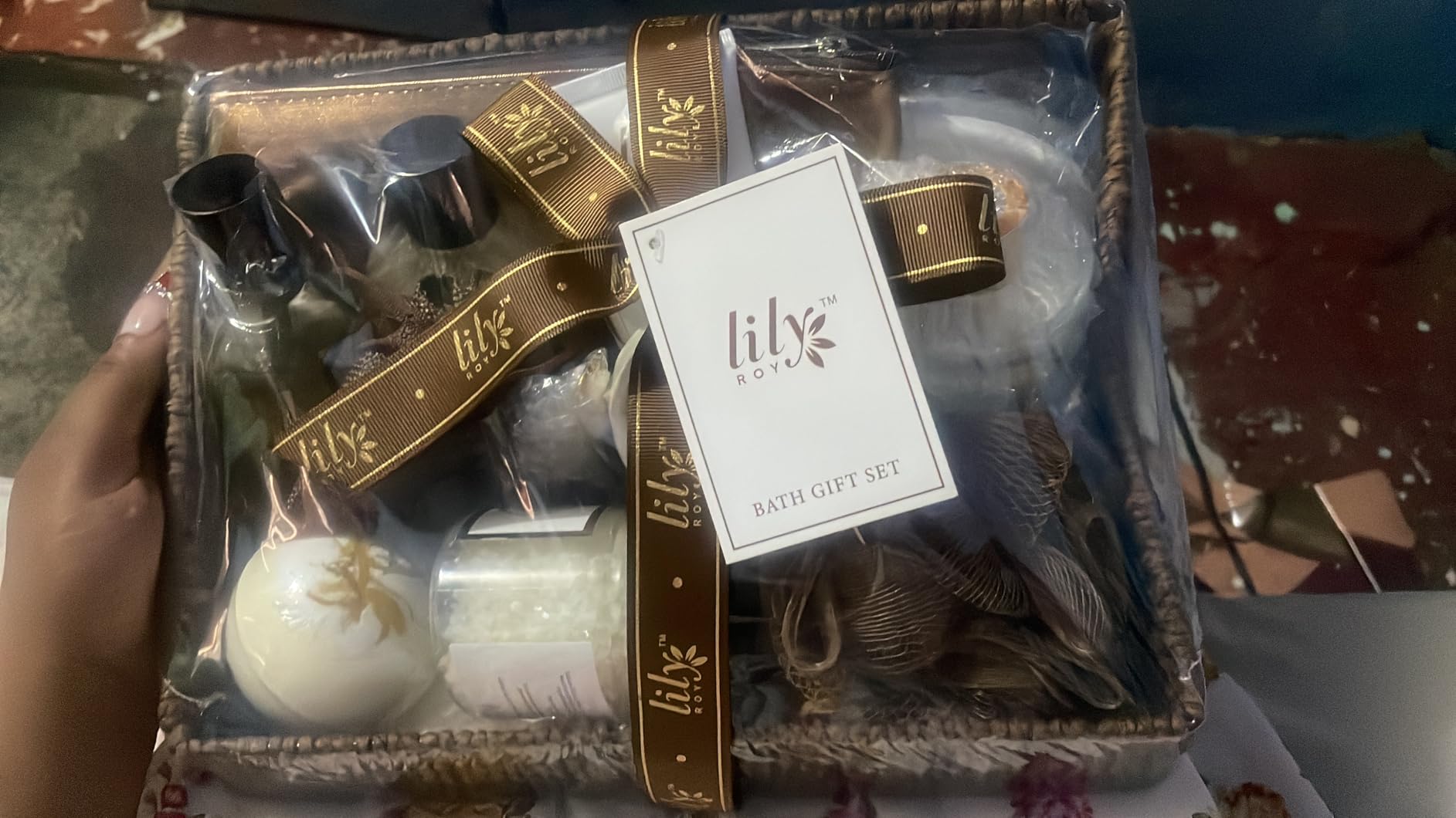 25Pcs Mothers Day Gifts for Women - Luxury Bath and Body Spa Gift Basket for Women customer photo 1
