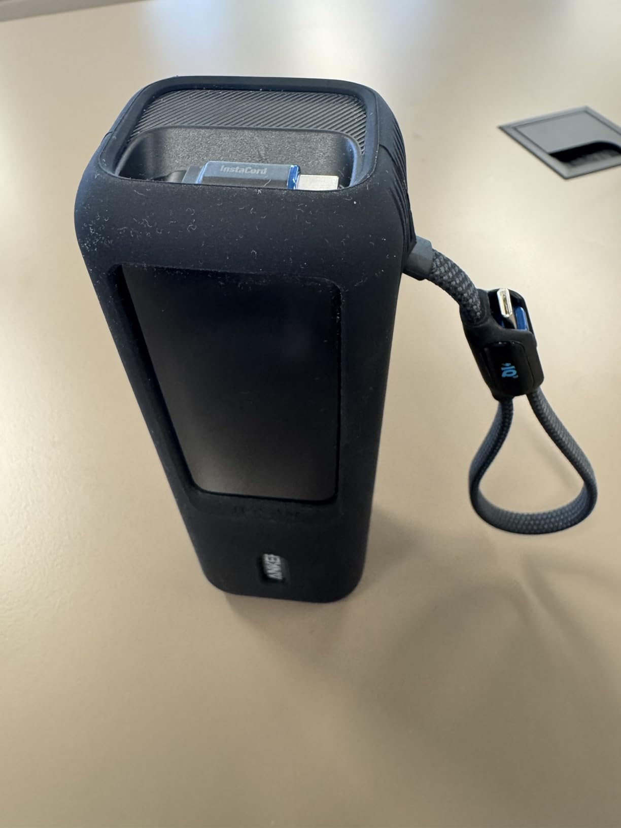 Anker Laptop Power Bank, 25,000mAh Portable Charger with Triple 100W USB-C Ports, Built-in Retractable Cables, Flight-Approved for Travel, iPhone 17/16 Series, MacBook, Samsung, and More customer photo 2