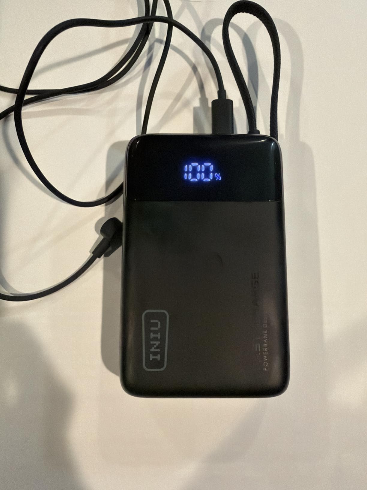 INIU 45W Portable Charger, Smallest 20000mAh Power Bank with Build in USB-C Cable, Fast Charging USB C in&Out Battery Pack, Travel Phone Charger for iPhone 17 16 15 Air Samsung S25 S24 Google iPad etc customer photo 2