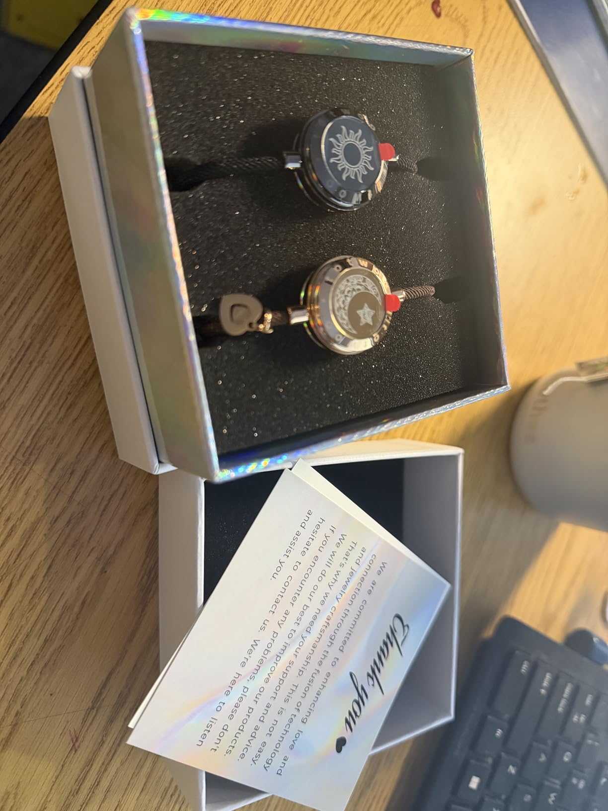 TOTWOO Long Distance Touch Bracelets for Couples, Smart Light & Vibration Love Jewelry, Long Distance Valentines Day Gifts for Him Her Women Men, One-to-One Bluetooth Pairing via App customer photo 2