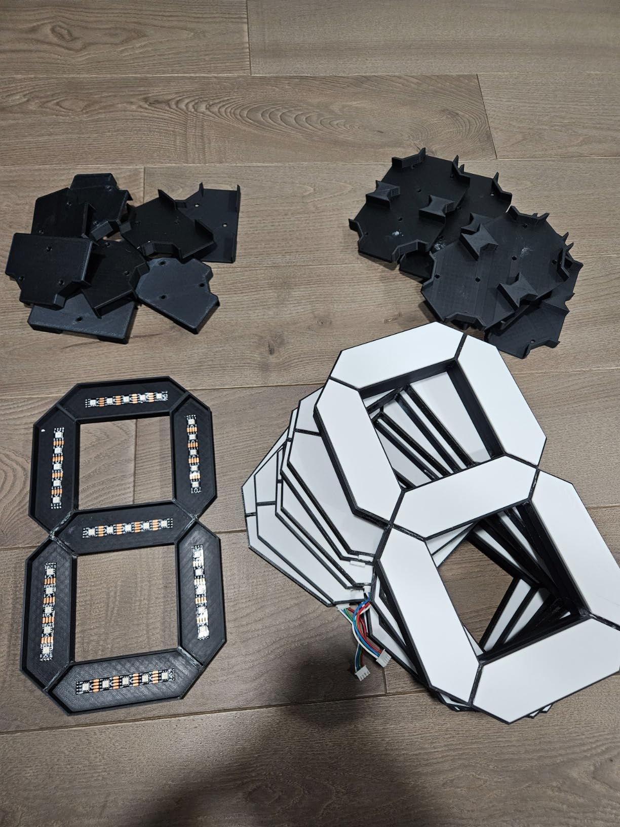 Ender 3 V3 SE 3D Printer, 250mm/s High-Speed Desktop Printer, CR Touch Auto-Leveling, Sprite Direct Extruder, Dual Z-Axis, Auto-Load Filament, 8.66x8.66x9.84 Print Volume, Easy Assembly customer photo 2