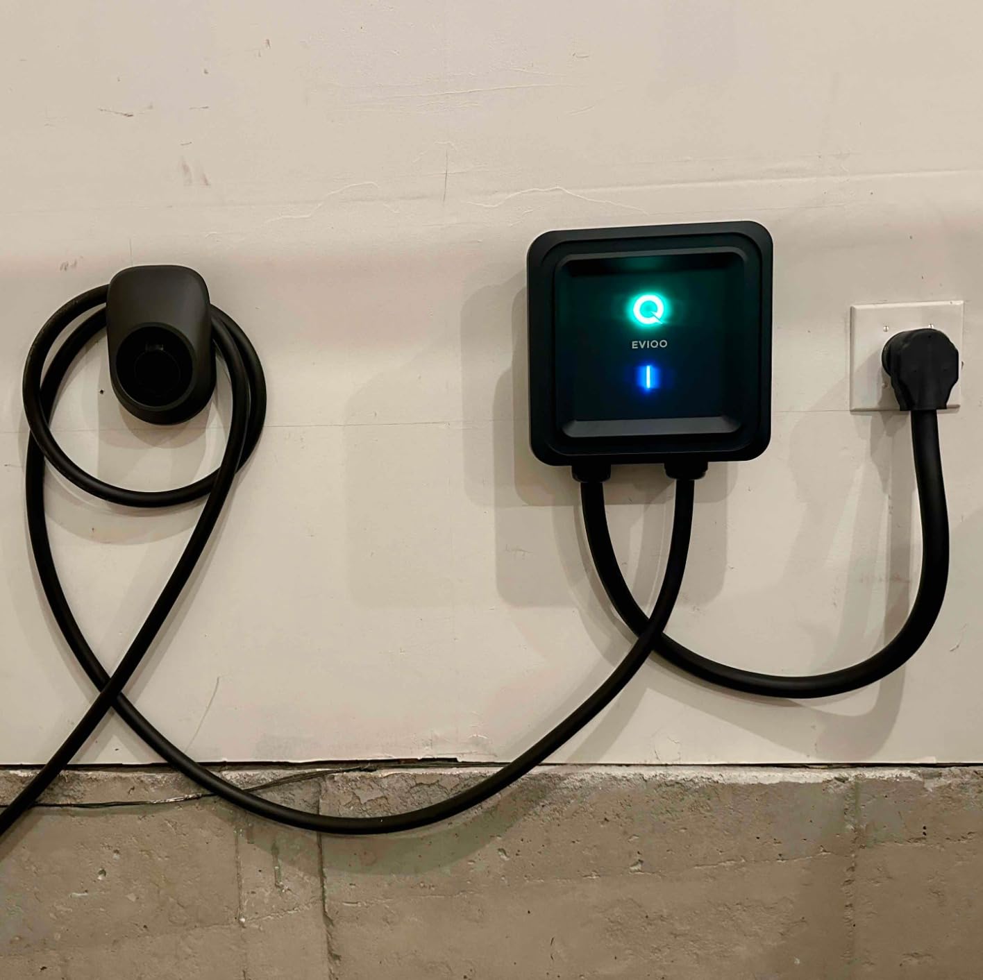 EVIQO Level 2 EV Charger, 40 Amp, J1772 for Non-Tesla EVs, 25ft Cable, WiFi (2.4GHz) Smart App, Weatherproof Indoor/Outdoor (IP66, NEMA 4), UL & ETL Certified, NEMA 14-50 Plug-in 240V, 9.6kW customer photo 2