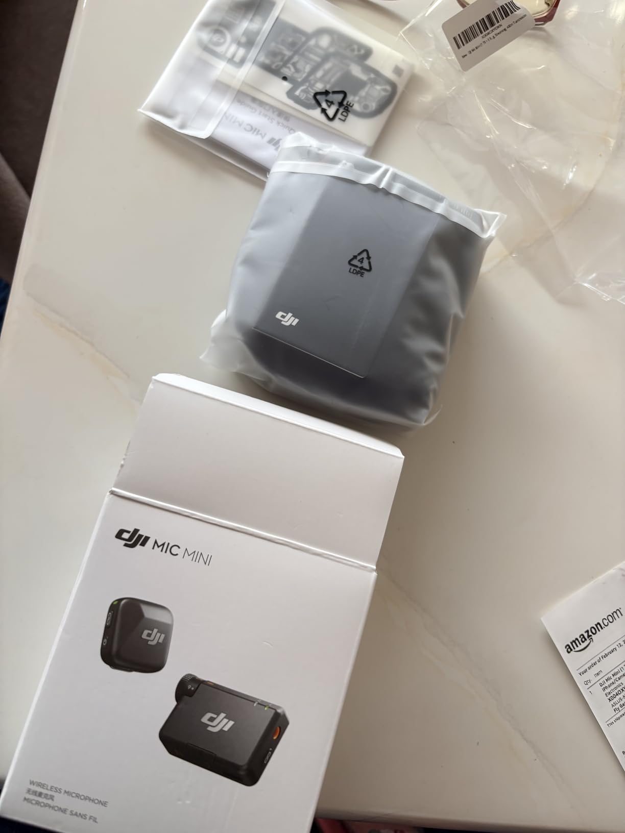 DJI Mic Mini (1 TX + 1 RX), Wireless Lavalier Microphone for iPhone/Camera/Android, Ultralight, Detail-Rich Audio, Noise Cancelling, Automatic Limiting, Vlog, Streaming, 400m Transmission customer photo 2