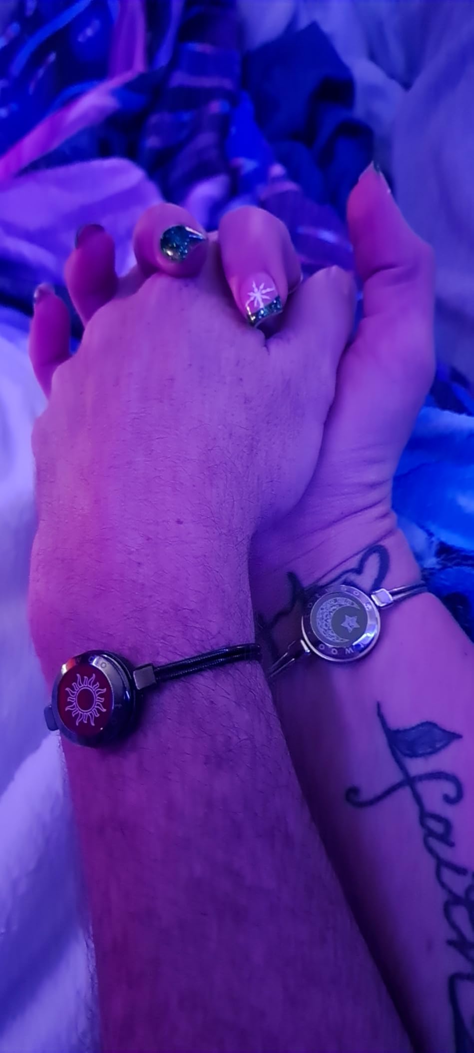 TOTWOO Long Distance Touch Bracelets for Couples, Light up & Vibration for Love Couples Bracelets | Long Distance Valentines Day Gifts for Girlfriend, One-to-One Bluetooth Pairing via App customer photo 2