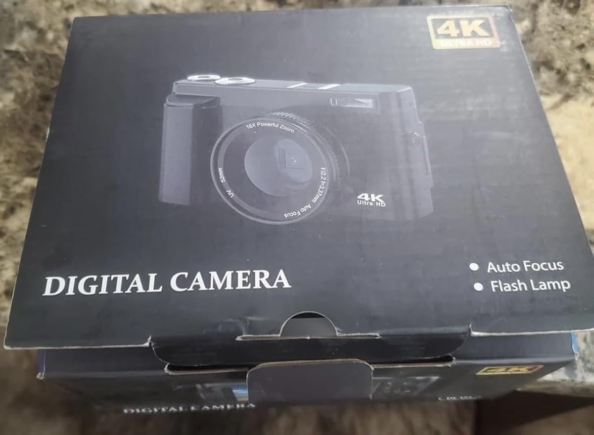4K Digital Camera for Beginners & Teens, Autofocus 48MP Vlogging Camera for YouTube, 3'' 180°Flip Screen Camera with Flash 16X Zoom, 32G Card Battery Charger Black, Easy to Use customer photo 2