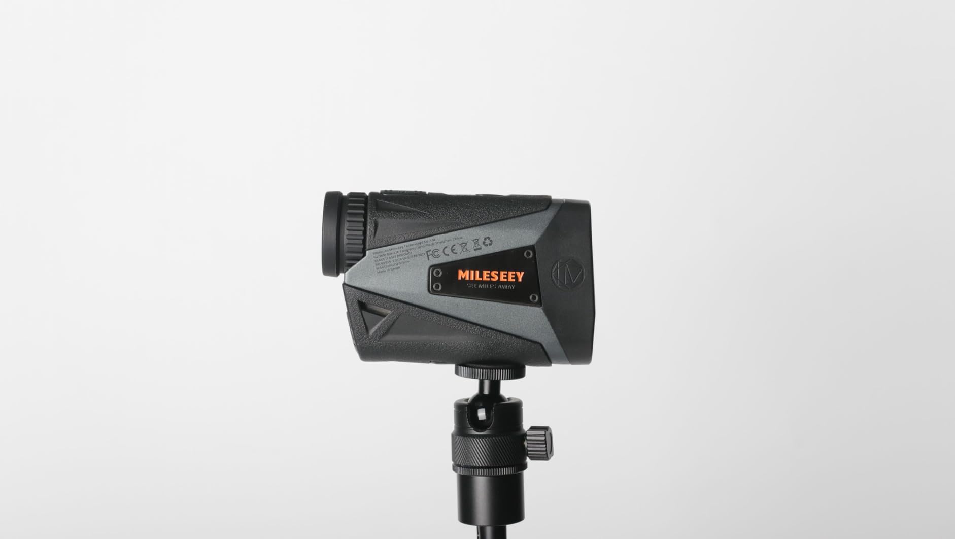 MILESEEY Hunting Rangefinder, 2000+ Yards Rechargeable Laser Range Finder with Bow Hunting Mode, Horizontal Distance/Angle/Scan, 7X Magnification, Waterproof Archery Shooting Rangefinder with Magnet customer photo 1