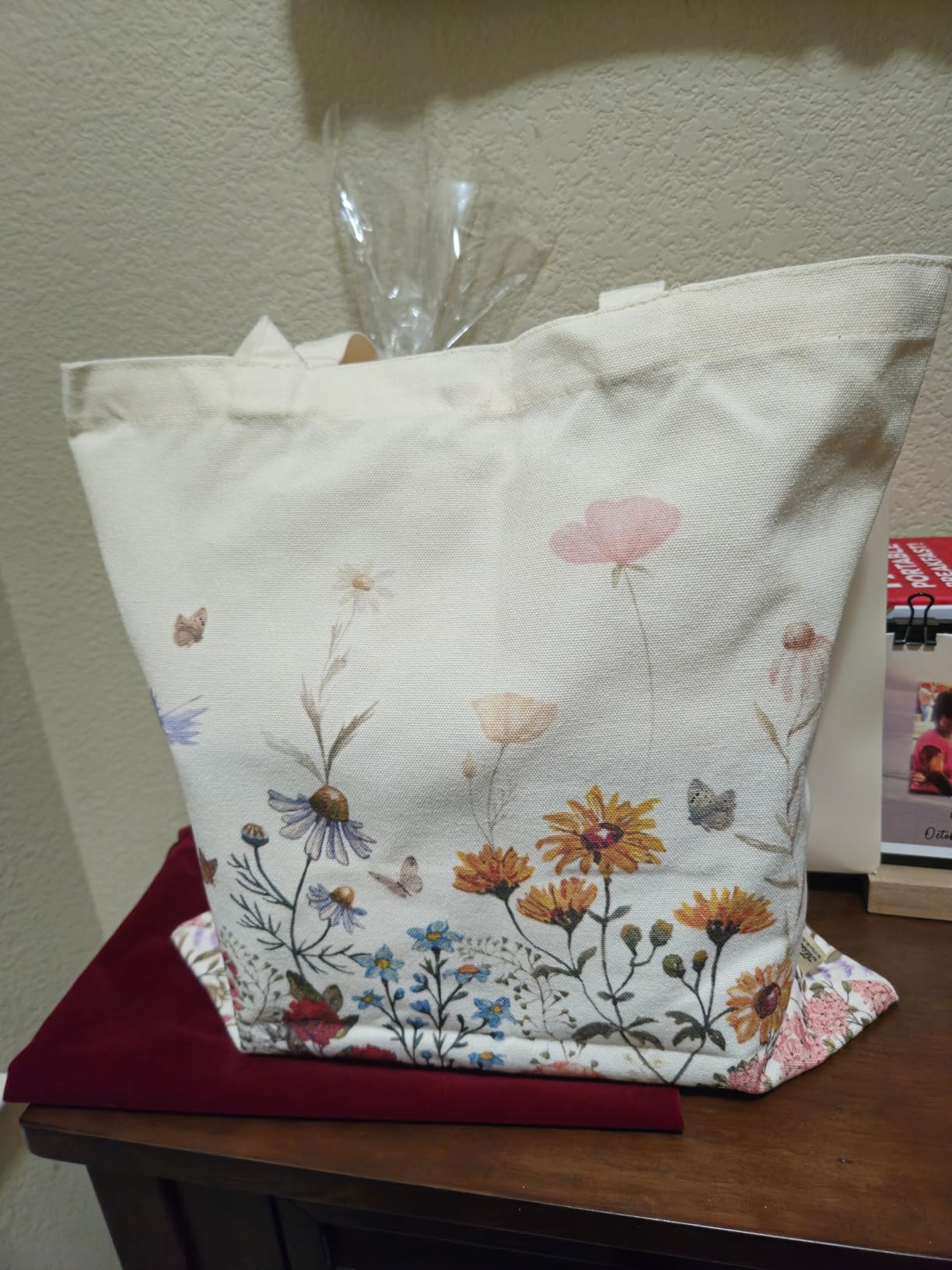 Aesthetic Tote Bag for Women- with Magnetic Buckle and Zipper Inner Pocket Cloth Cotton Canvas Tote Bags customer photo 2