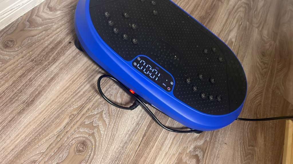 Vibration Plate Exercise Machine, Vibrating Fitness Platform for Lymphatic Drainage, Full Body Shaker Workout Equipment, Bluetooth Power Shaping Vibrate Plate, Board Sport for Home Exercise Gym customer photo 1