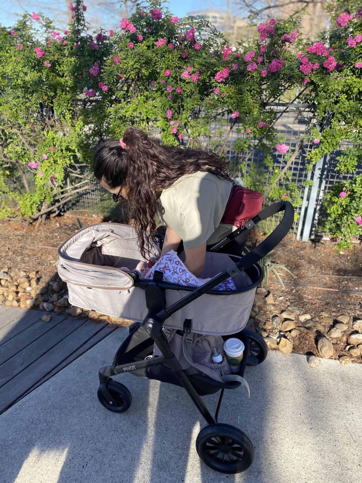 Evenflo Pivot Modular Travel System with LiteMax Preemie and Infant Car Seat (Casual Gray) customer photo 1