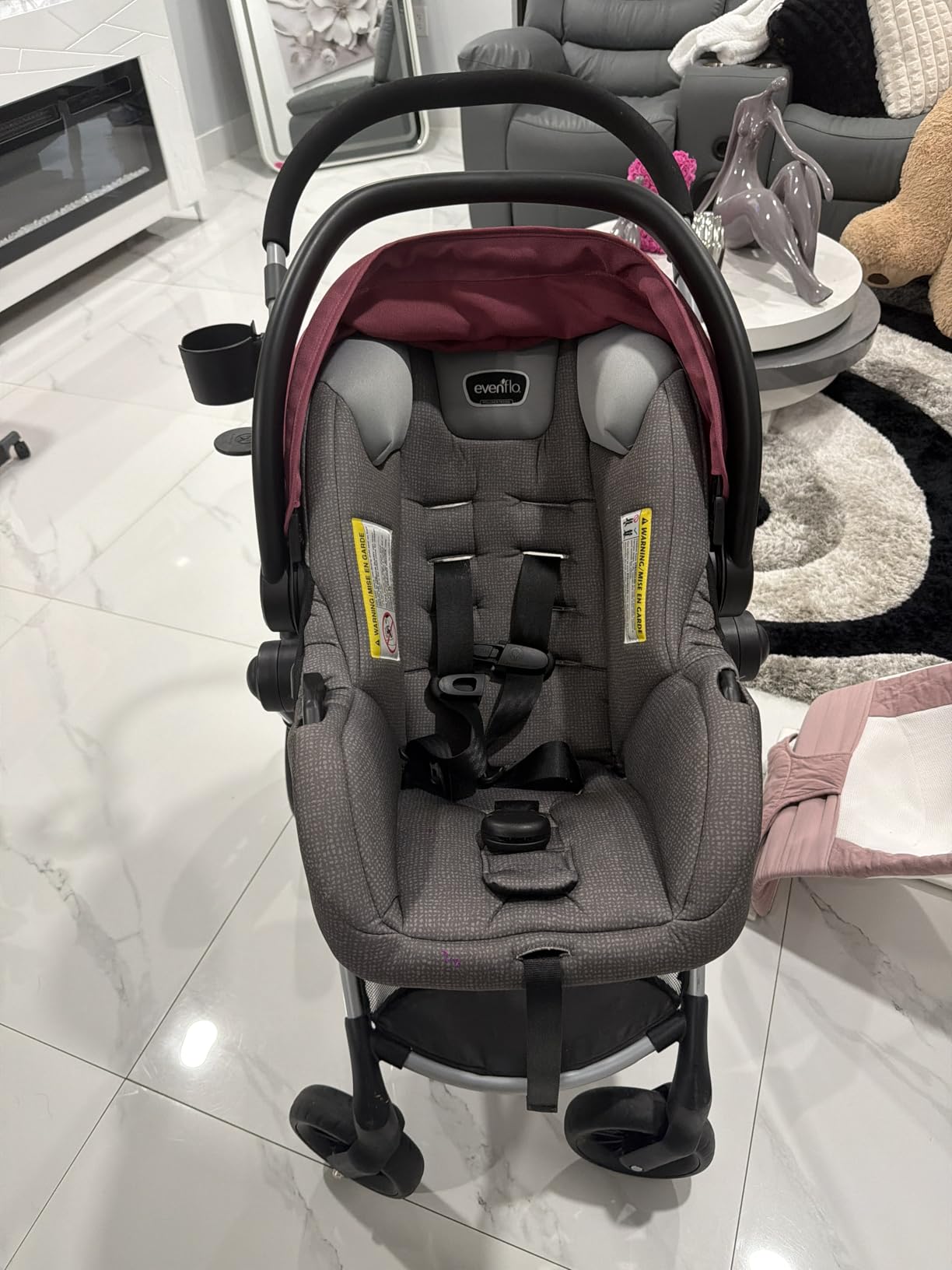 Evenflo Pivot Modular Travel System with LiteMax Preemie and Infant Car Seat (Casual Gray) customer photo 2