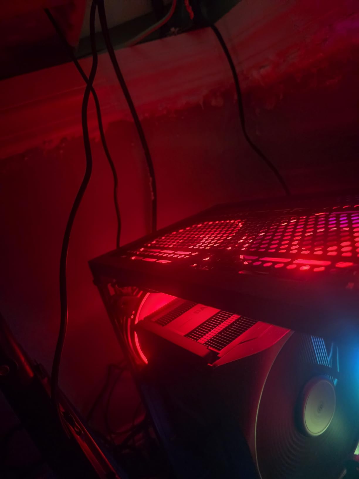 Ryzen 9 9950X3D 16-Core Processor customer photo 2