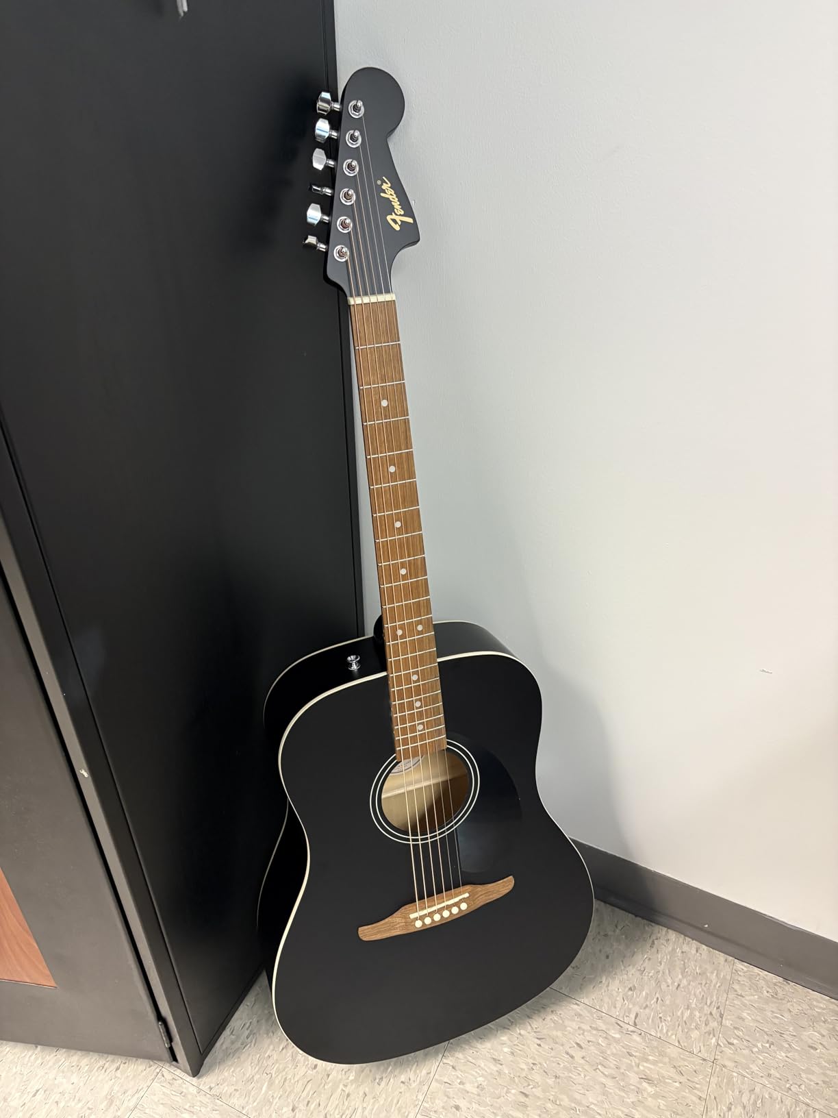 Fender California Debut Redondo Series Acoustic Guitar, Beginner Guitar, 2-Year Warranty, Black customer photo 1