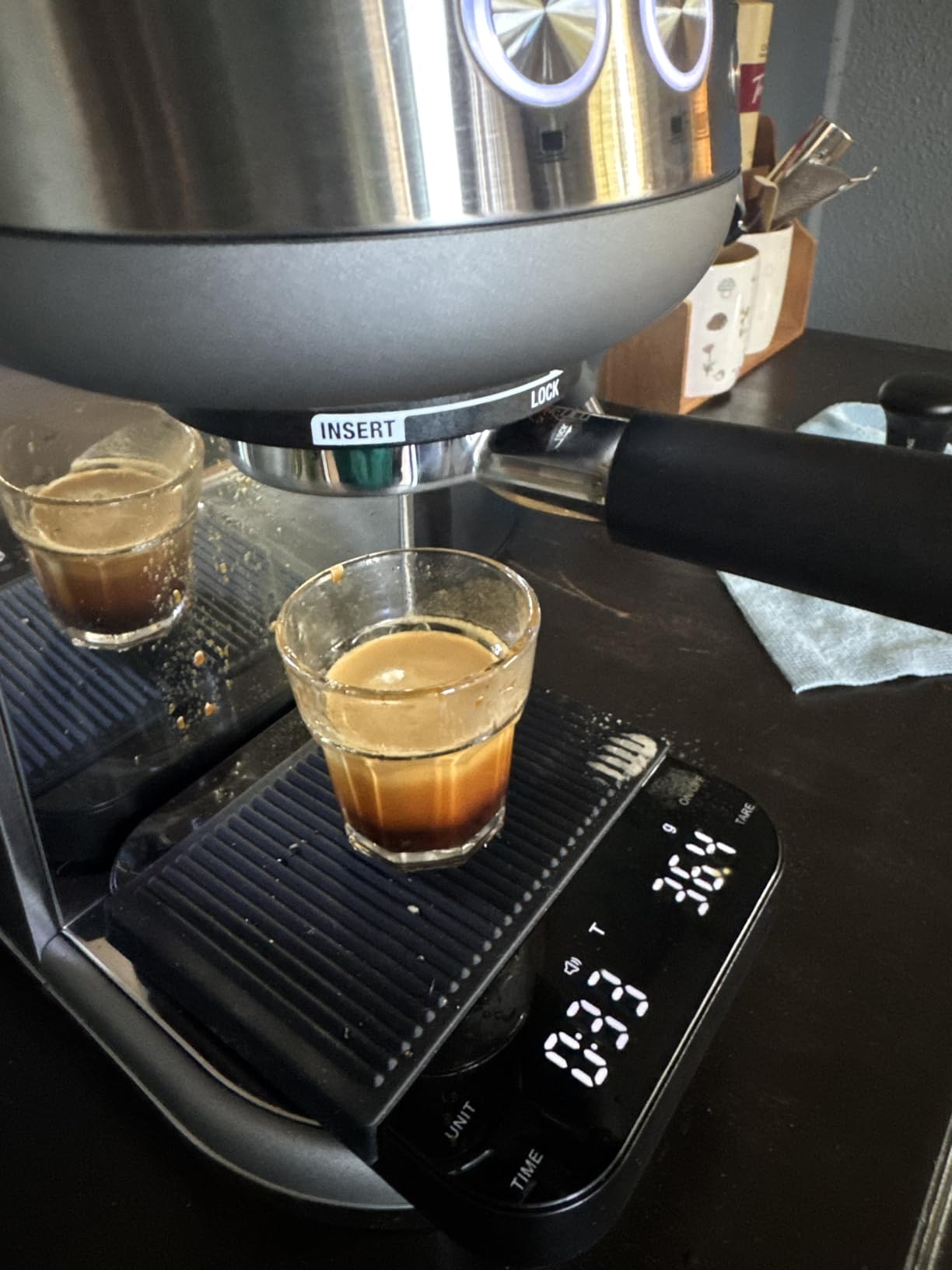 Premium Pour Over Coffee Scale with Timer, 0.1g High Precision Digital Espresso Scale for Portafilter Weighing & Coffee Beans. Large Wide Base Gram Scale for Kitchen, Chemex & French Press (Black) customer photo 2