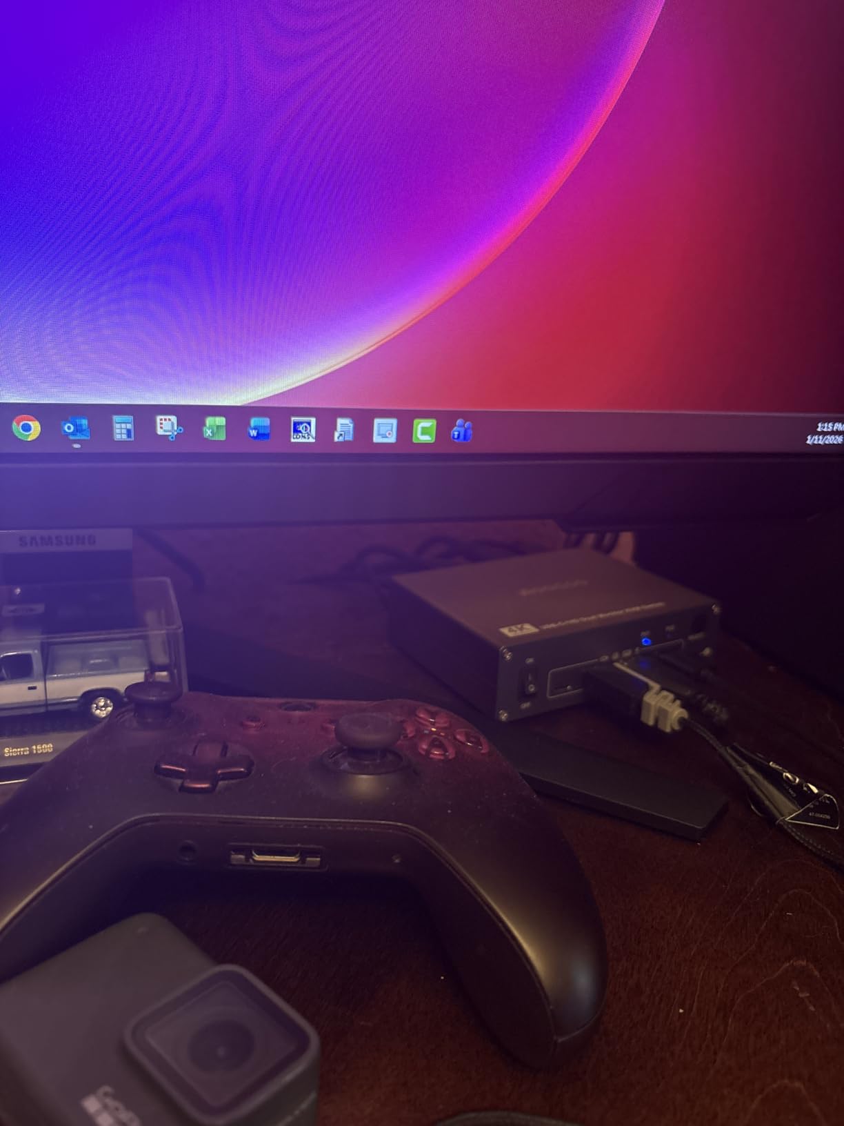 USB C KVM Switch 4K@60Hz,Dual Monitor USB C HDMI DP KVM Switch for 1 PC and 1 Laptop Sharing 2 Monitor and 4 USB3.0 Devices, PD Power for Laptop with Wired Remote Control and USB Cables Included customer photo 1