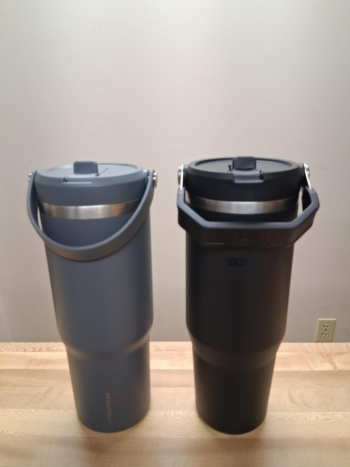 STANLEY IceFlow 2.0 Flip Straw Tumbler with Handle 30 oz - Leak Resistant Insulated Stainless Steel customer photo 2