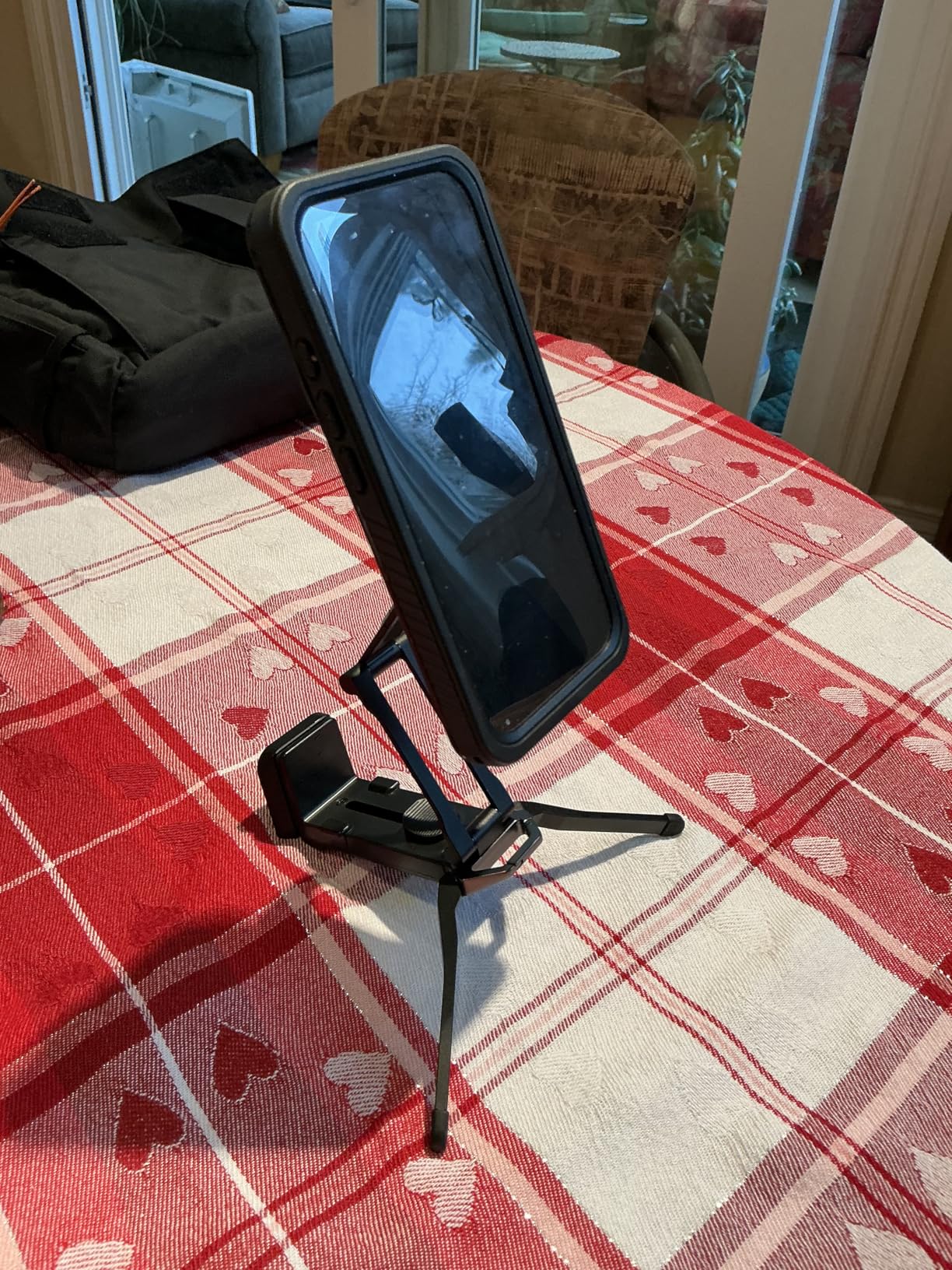 OMOTON TP02 360°Rotating for MagSafe Tripod, Adjustable Aluminum Magnetic Phone Tripod for iPhone 17/16/15/14 Pro Max Air, Foldable Cell Phone Stand Fits Vlog, Gym, Travel Essentials Accessories customer photo 1