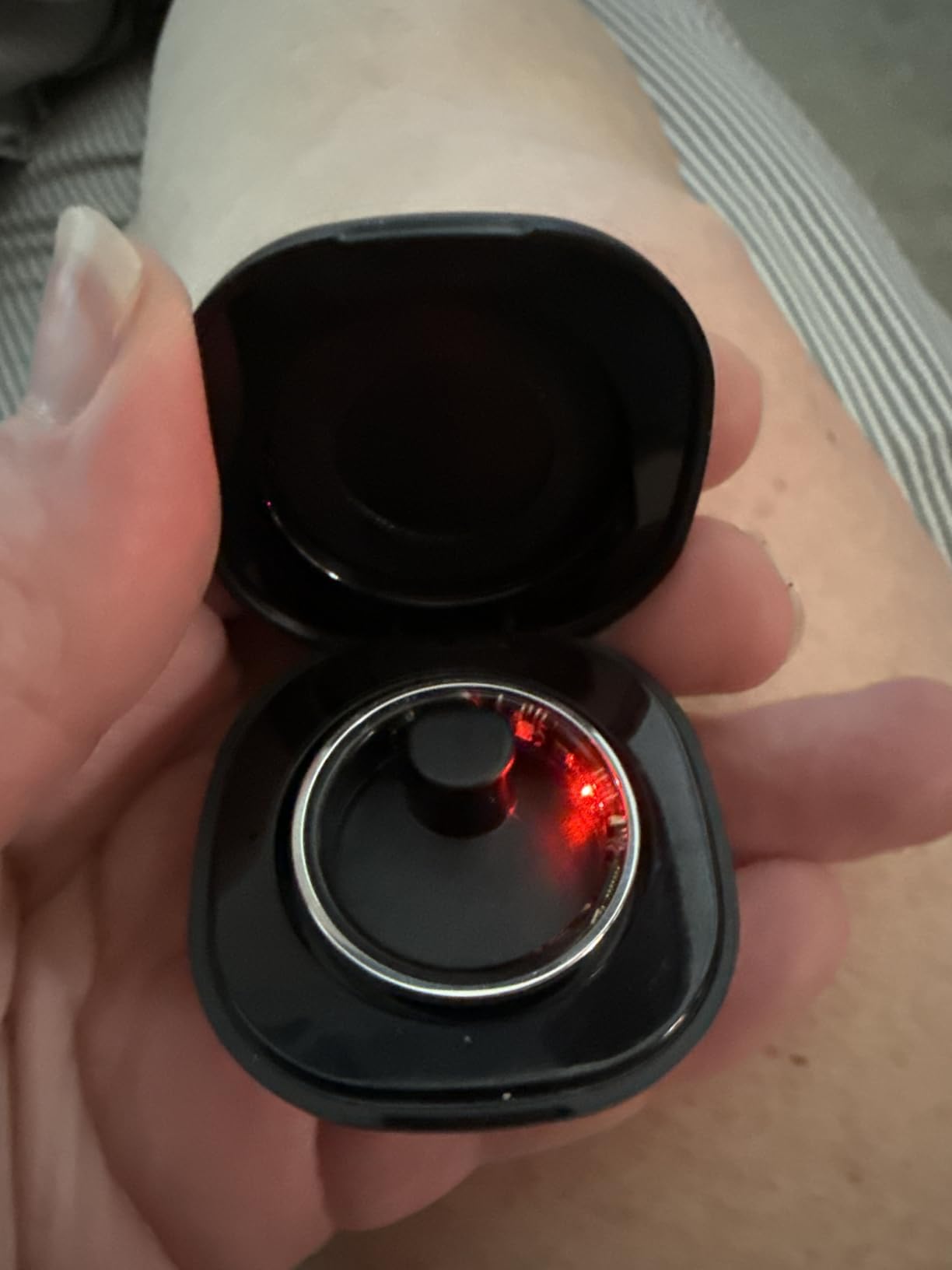 Smart Ring for Women Men, Fitness Tracker Ring with Body Temperature, Heart Rate, Blood Oxygen, Sleep Monitor, Calories, No Subscription Fee, IP68 Waterproof for iPhone & Android (Black, #8) customer photo 1