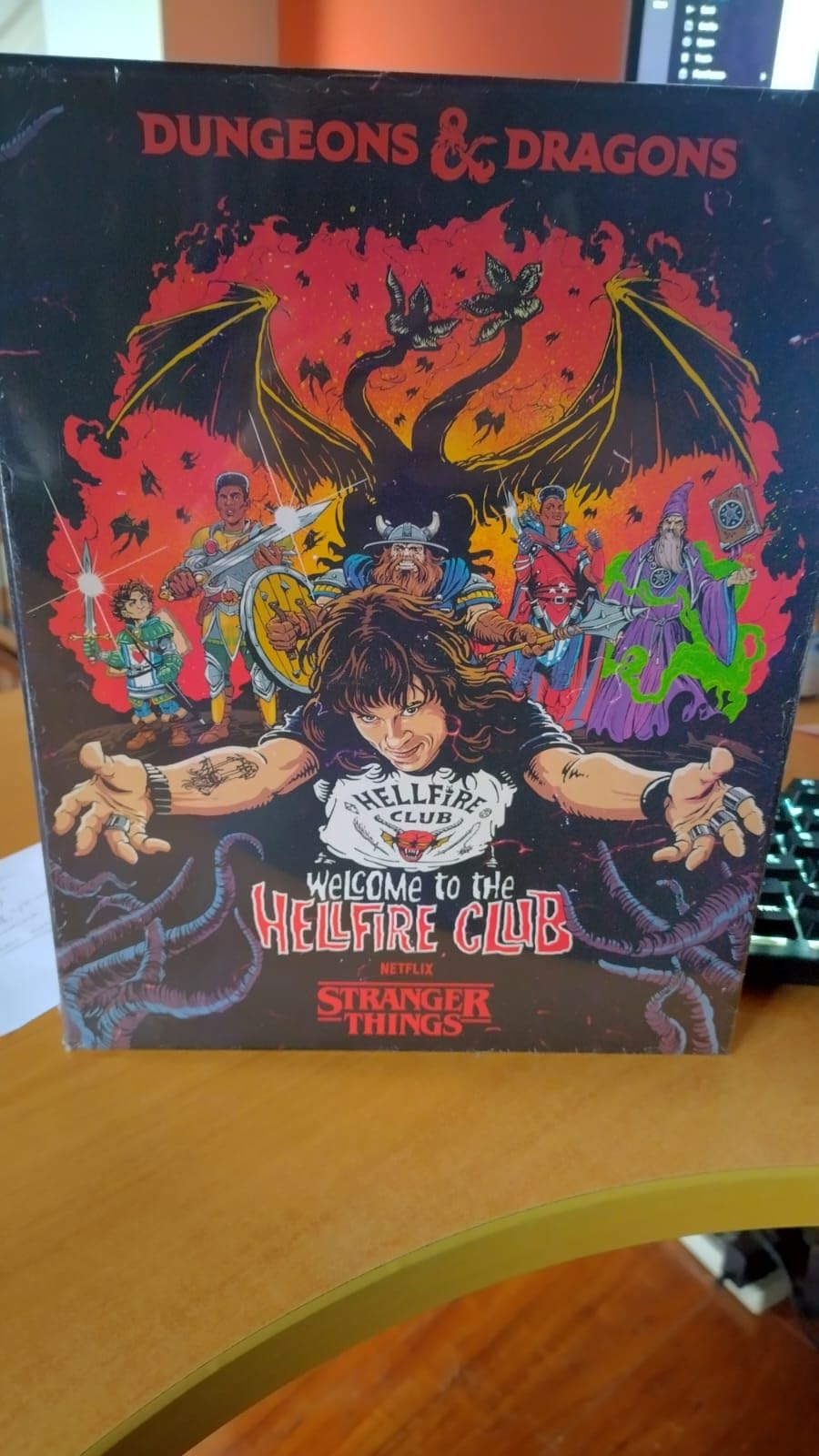 Dungeons & Dragons Stranger Things: Welcome to the Hellfire Club Adventure Game customer photo 2