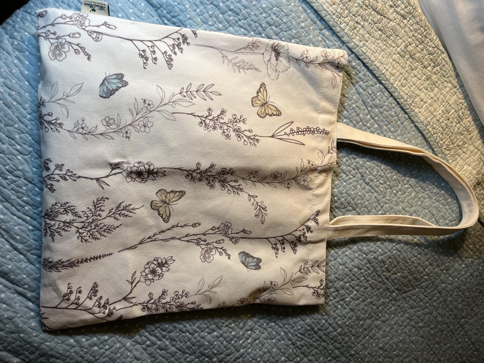 Cute Canvas Tote Bag for Women - with Magnetic Buckle and Zipper Inner Pocket for Girls Aesthetic Cotton Tote Bags customer photo 1