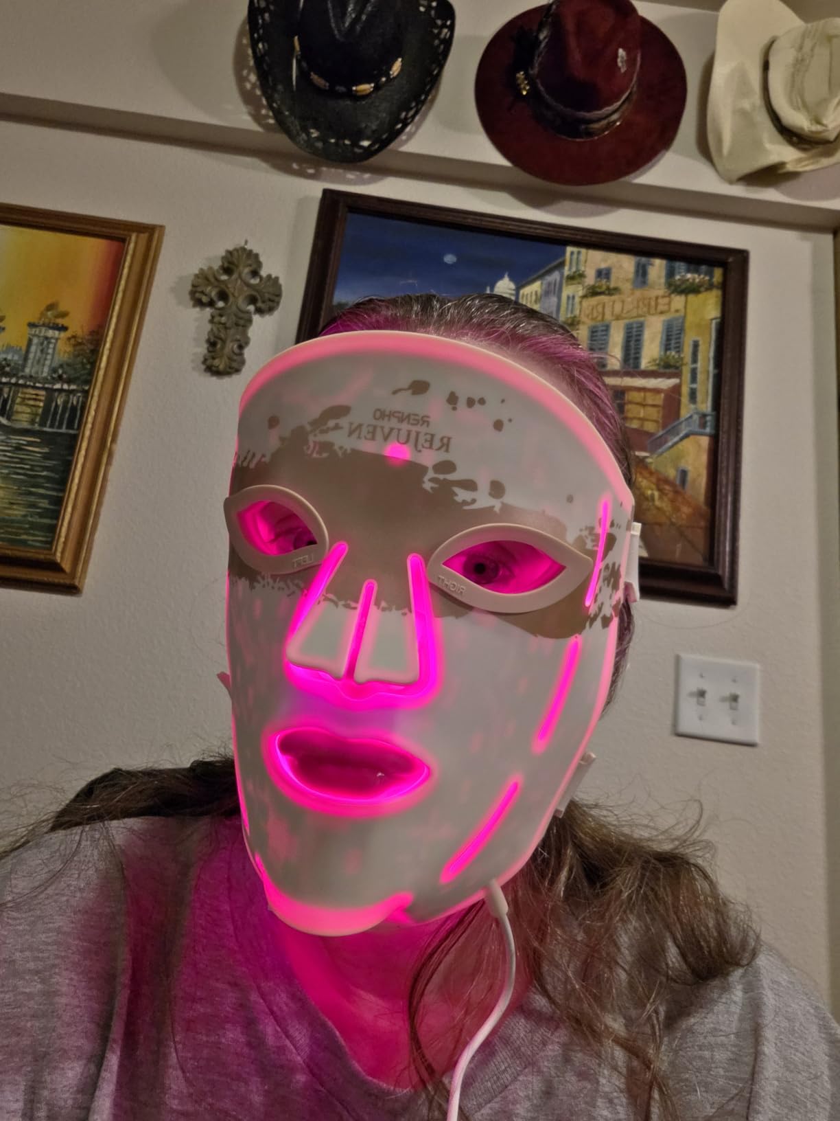 RENPHO 4D Red Light Therapy Mask for Face 2026, Birthday Gifts for Women Mom Wife, 324 LEDs Full Face Coverage & 3 Light Modes, Cordless LED Red Light Therapy Face Mask for Home Use & Travel customer photo 2
